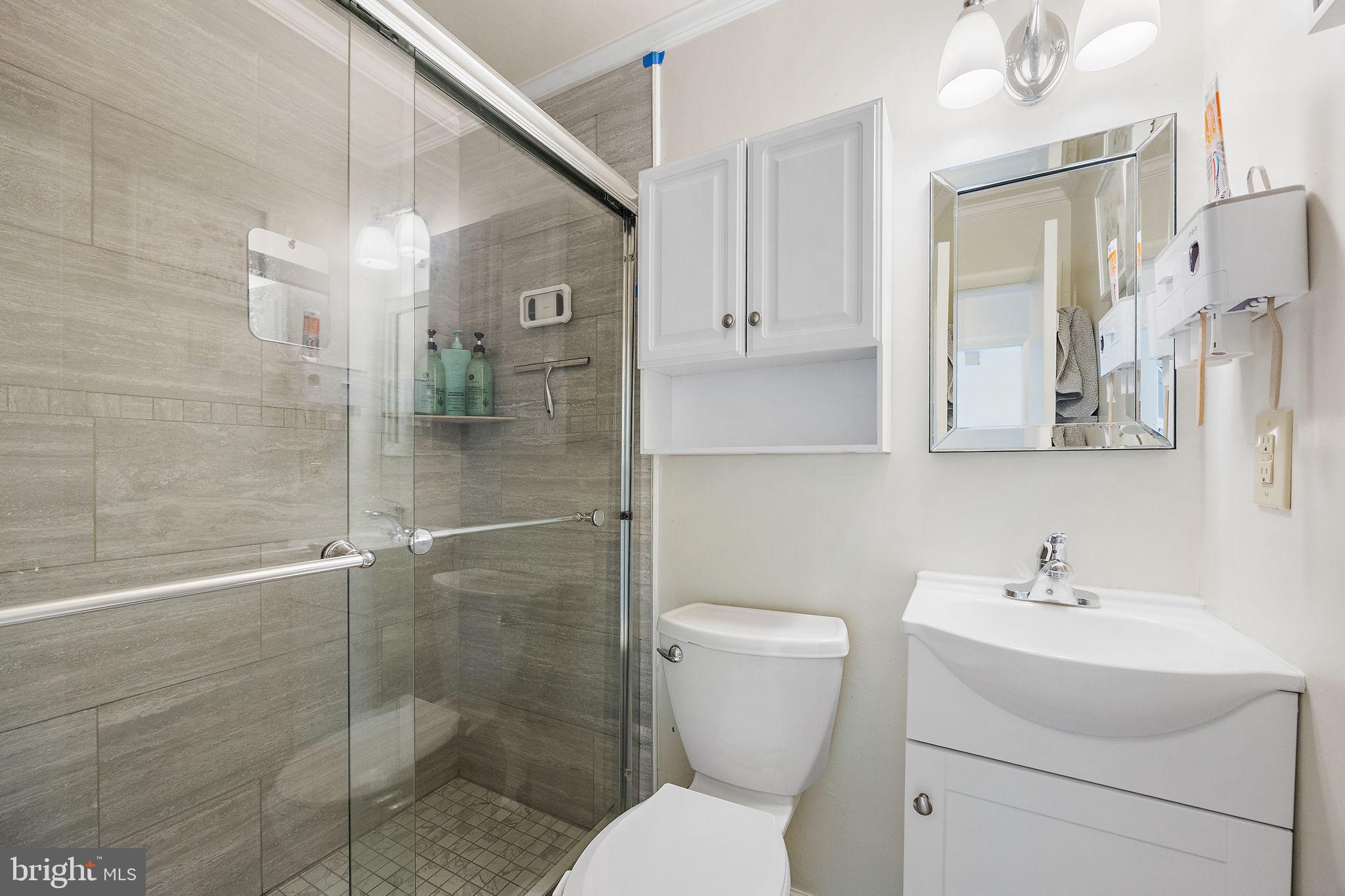 CROFTON COURT COND - Residential