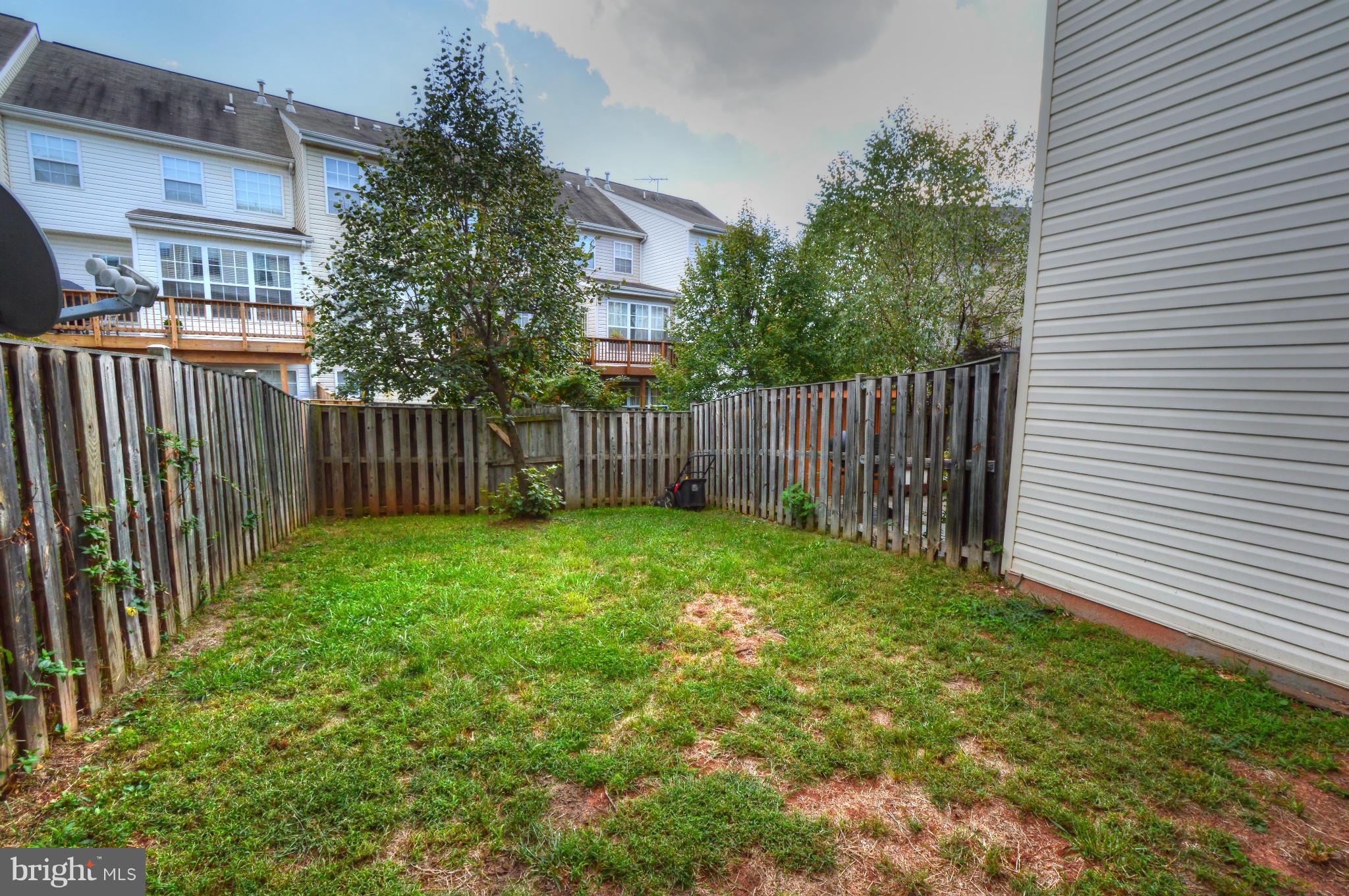 JEFFERSON VILLAGE - Residential Lease