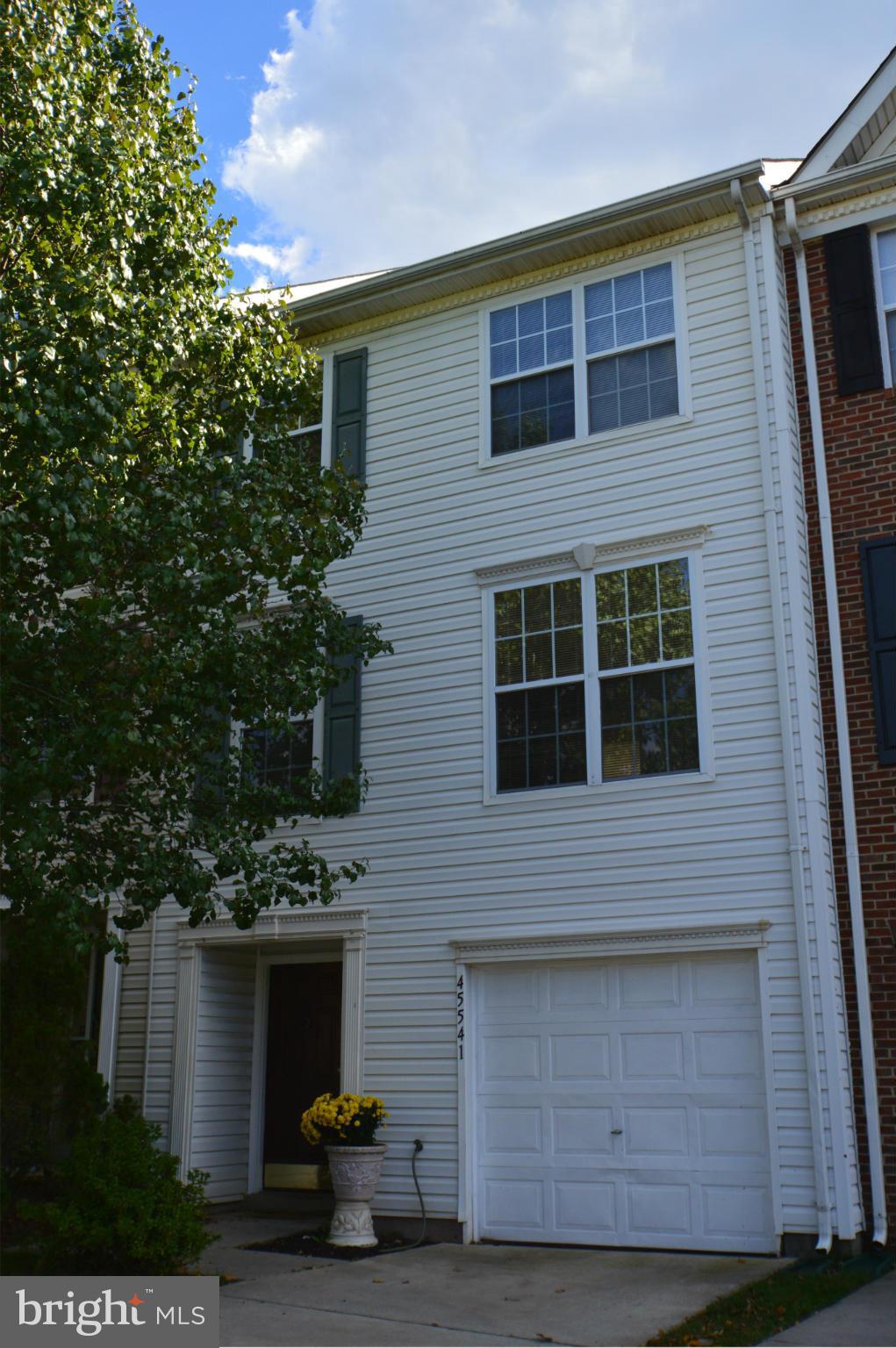 JEFFERSON VILLAGE - Residential Lease