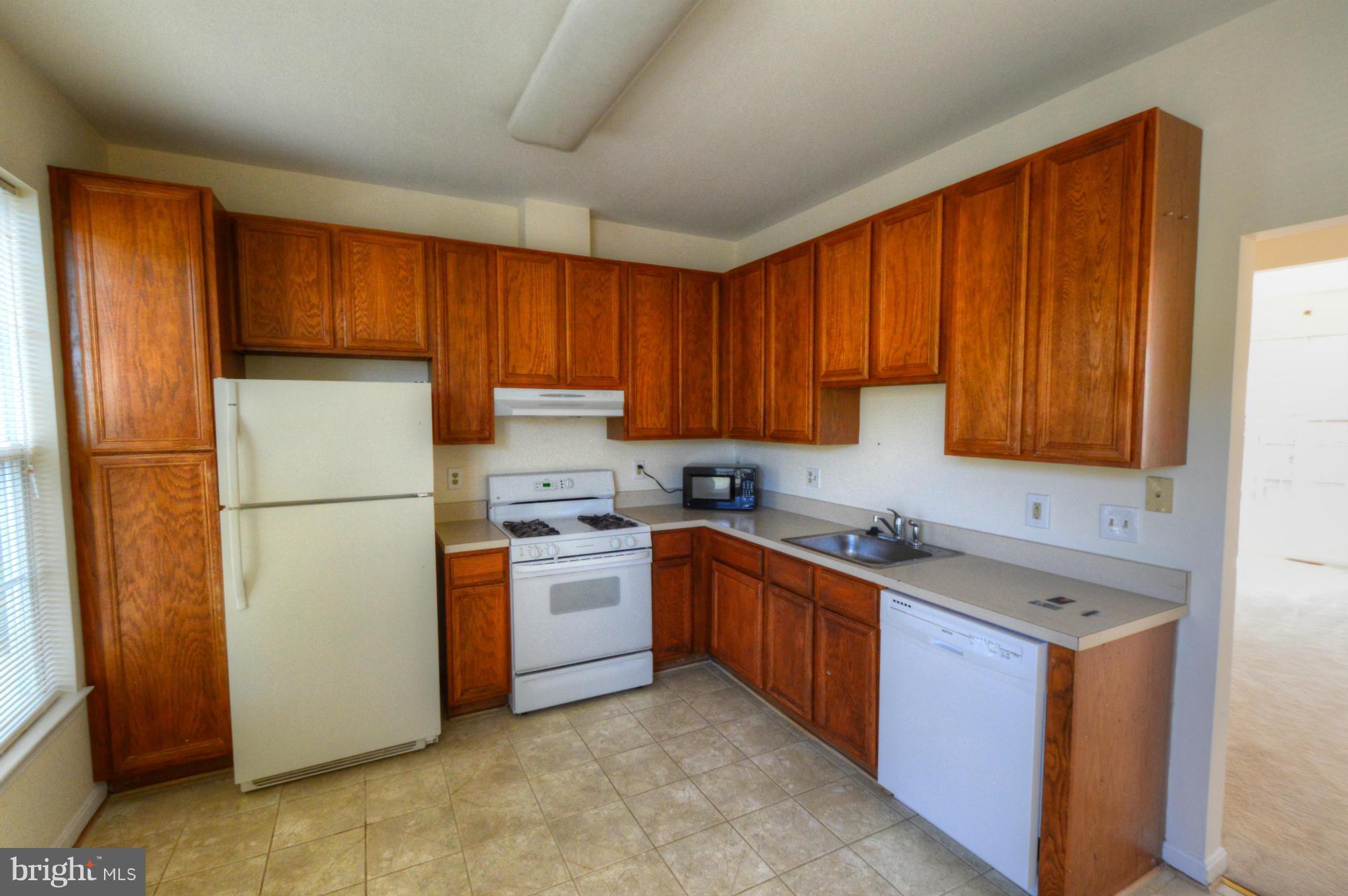 JEFFERSON VILLAGE - Residential Lease