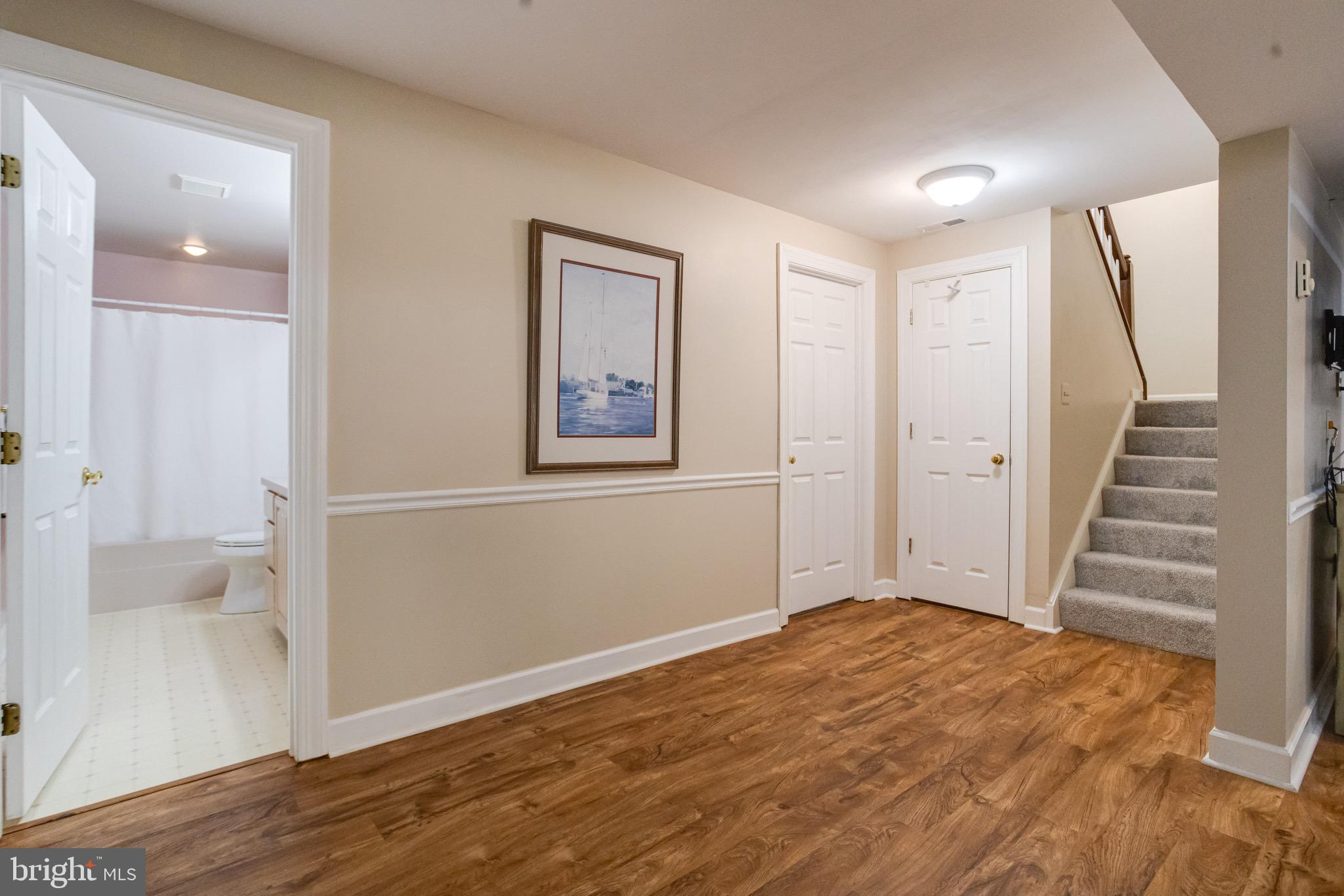 TEMPLE HILLS - Residential