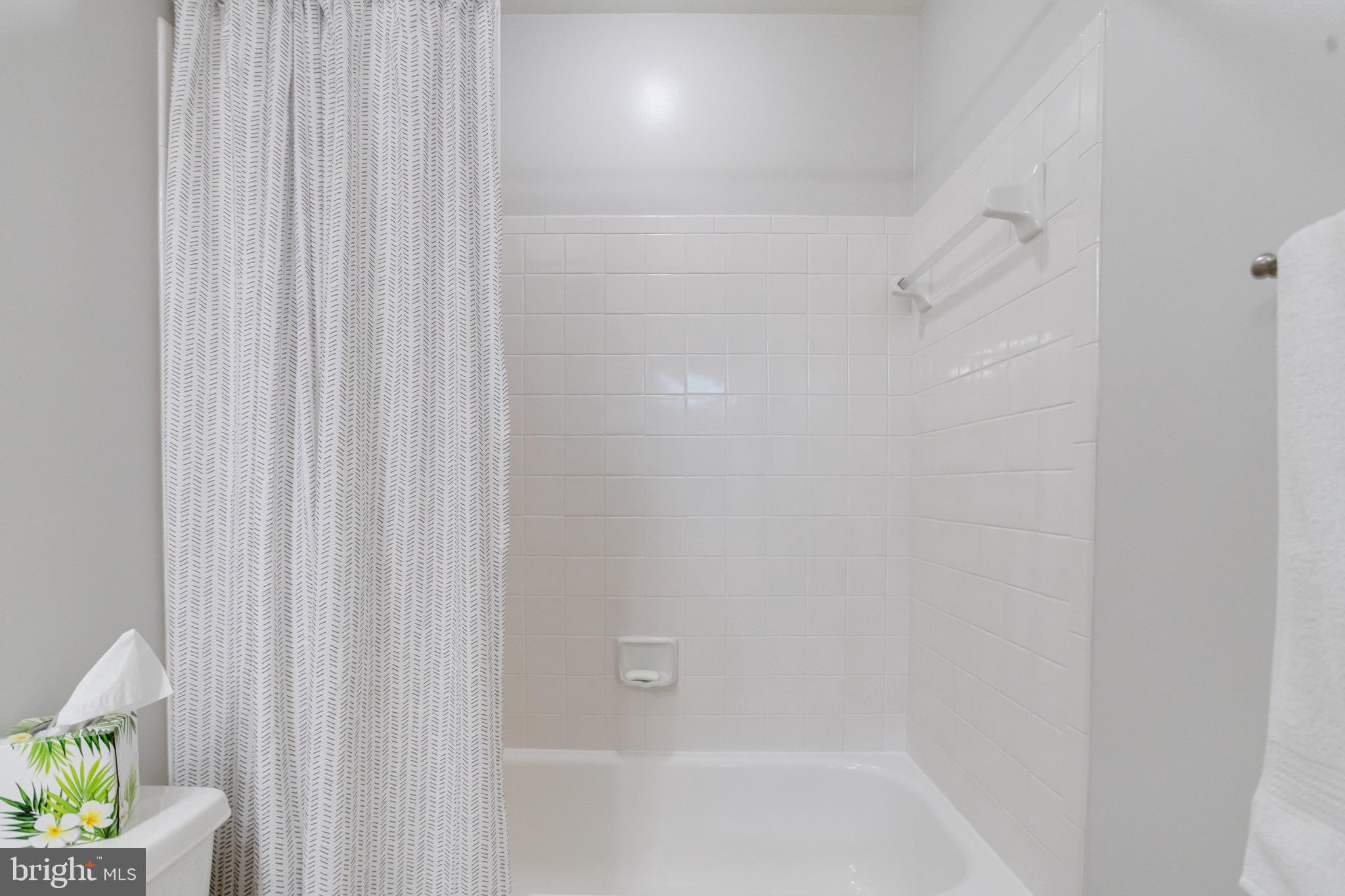 TEMPLE HILLS - Residential