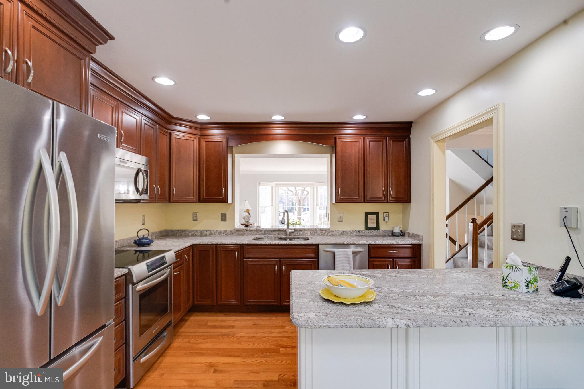 TEMPLE HILLS - Residential