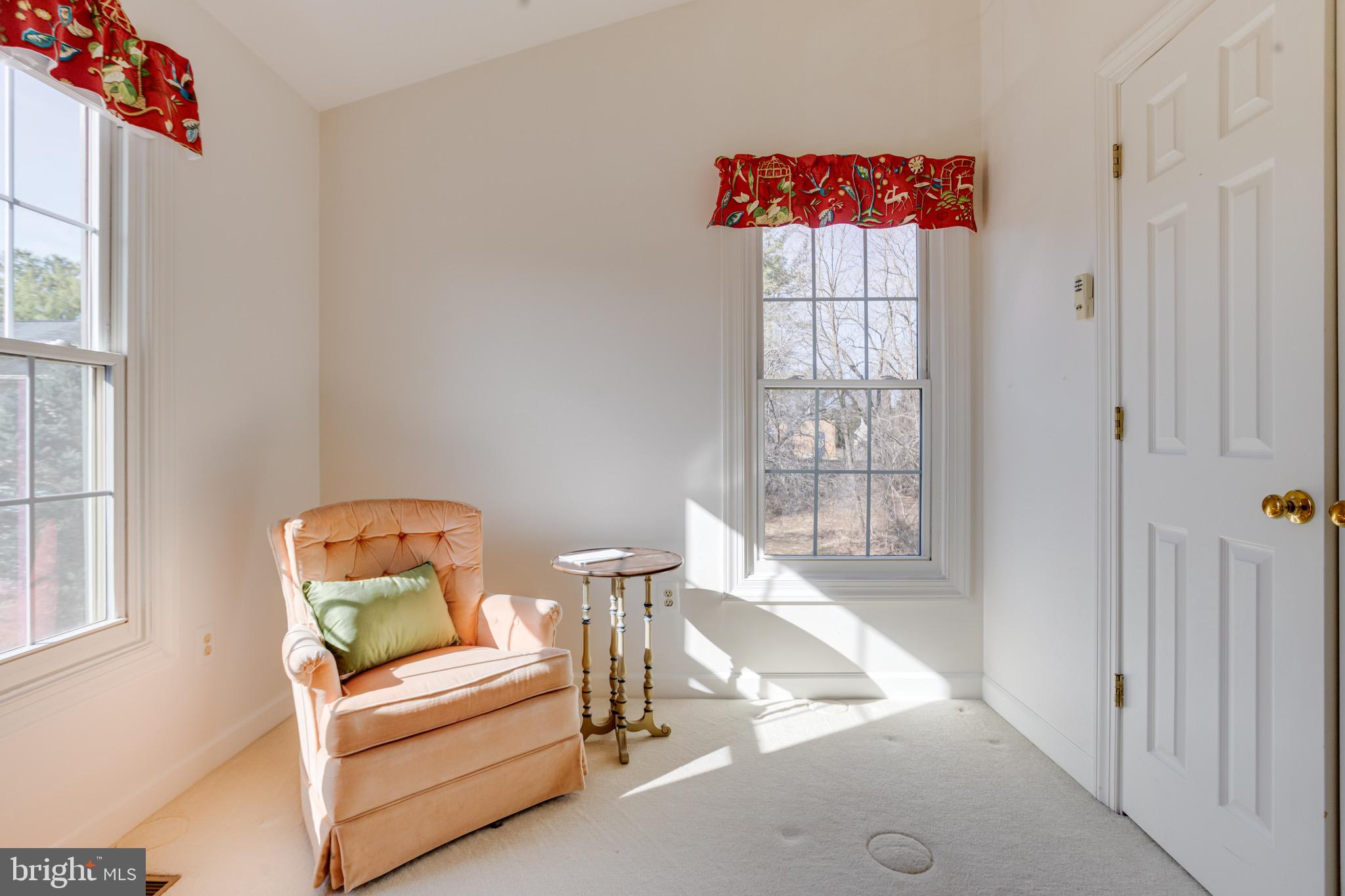 TEMPLE HILLS - Residential