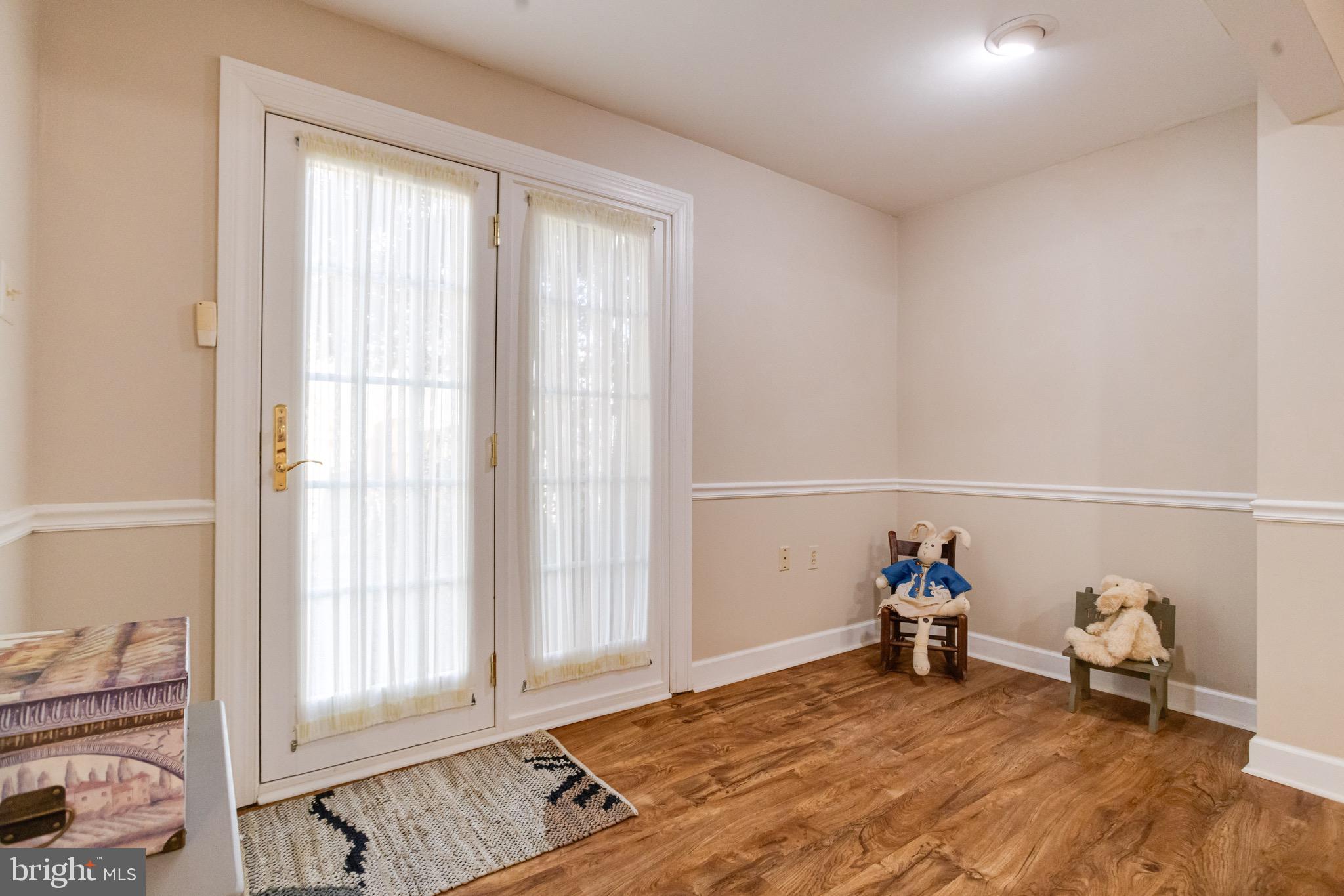 TEMPLE HILLS - Residential