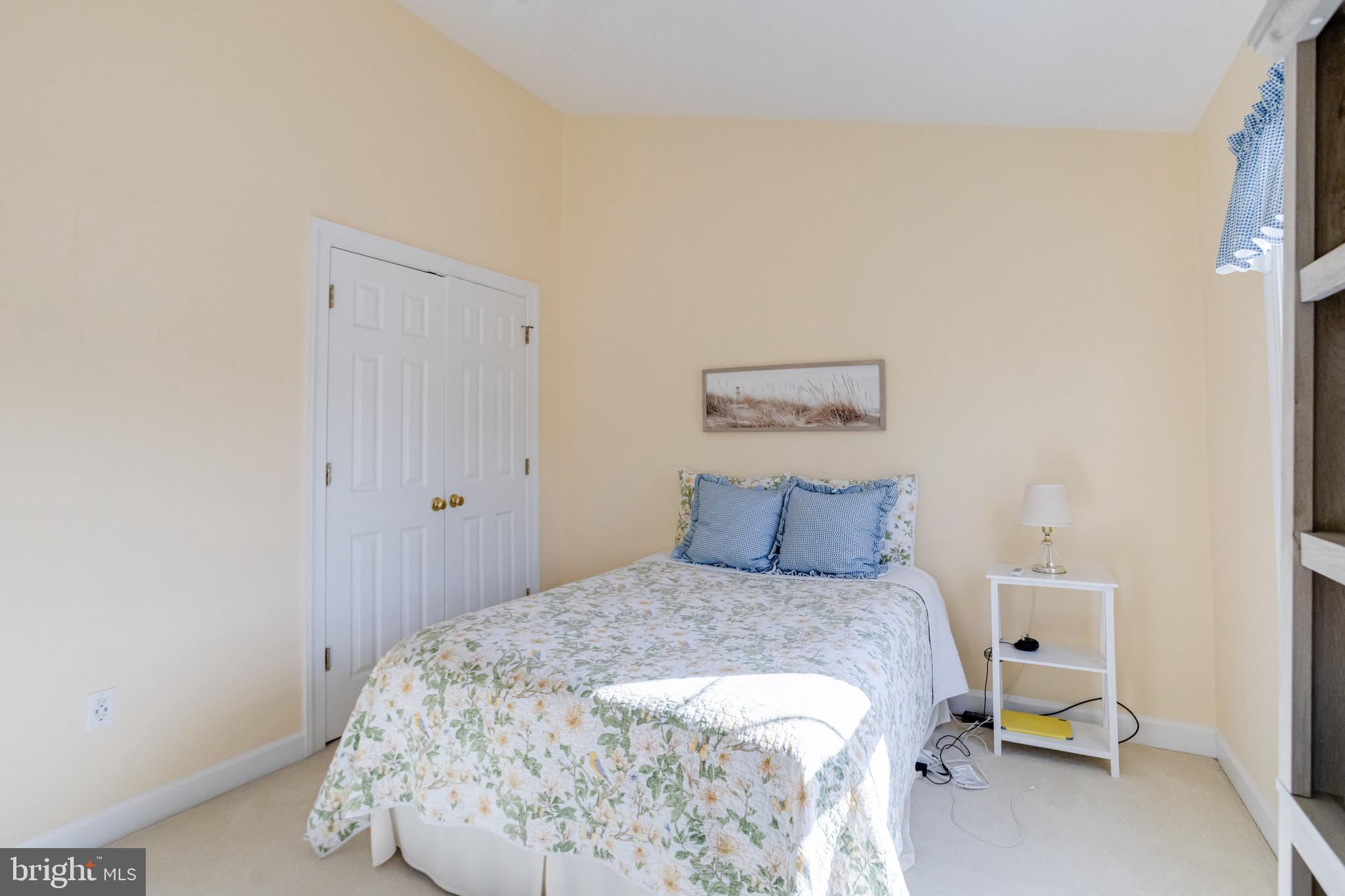 TEMPLE HILLS - Residential