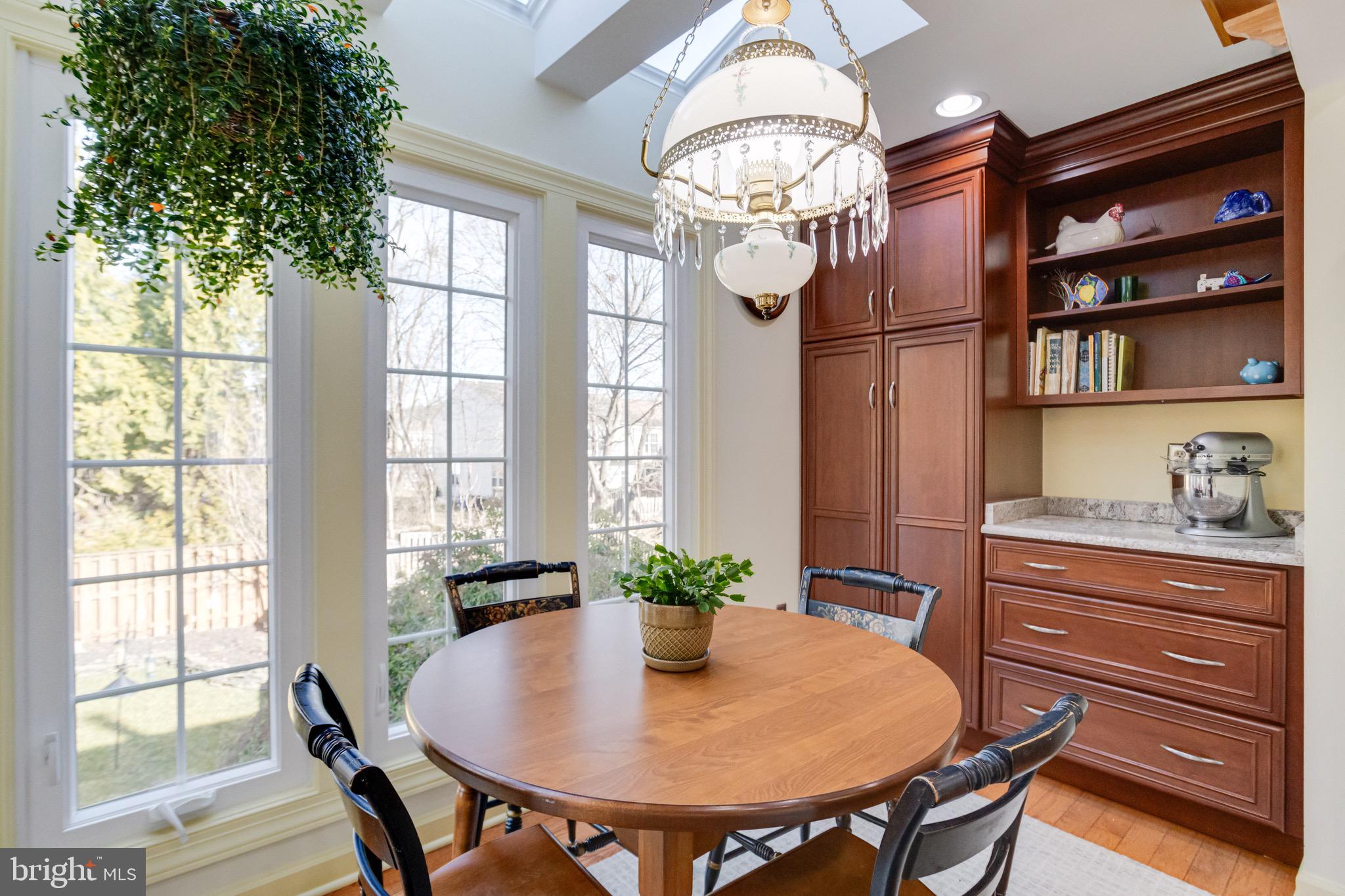 TEMPLE HILLS - Residential