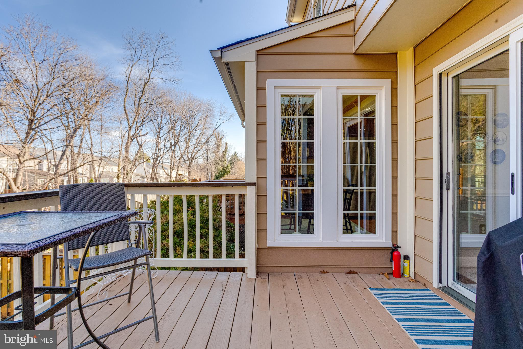 TEMPLE HILLS - Residential