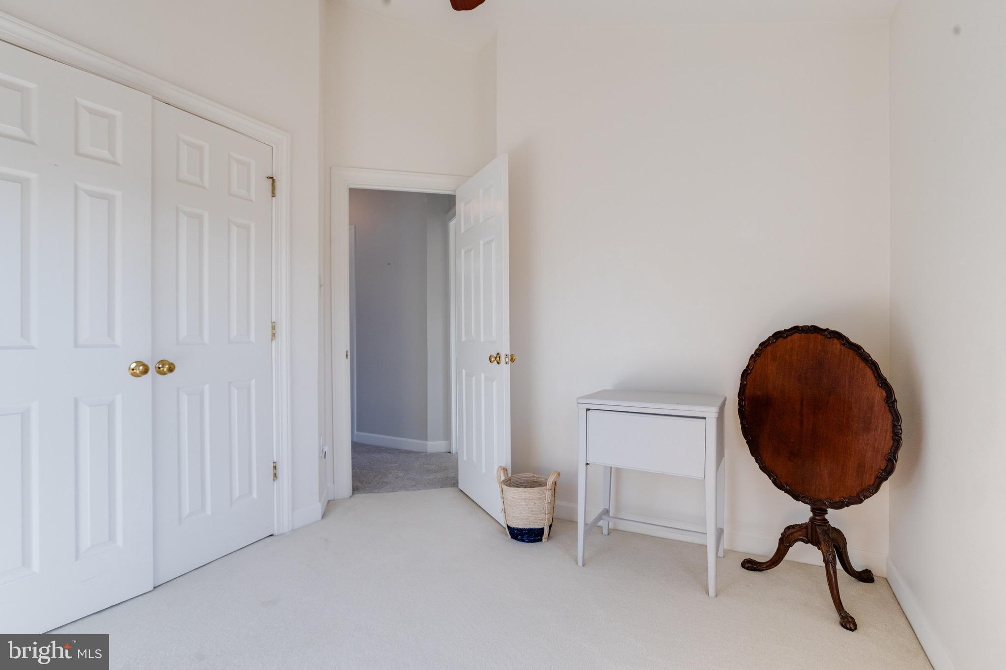 TEMPLE HILLS - Residential