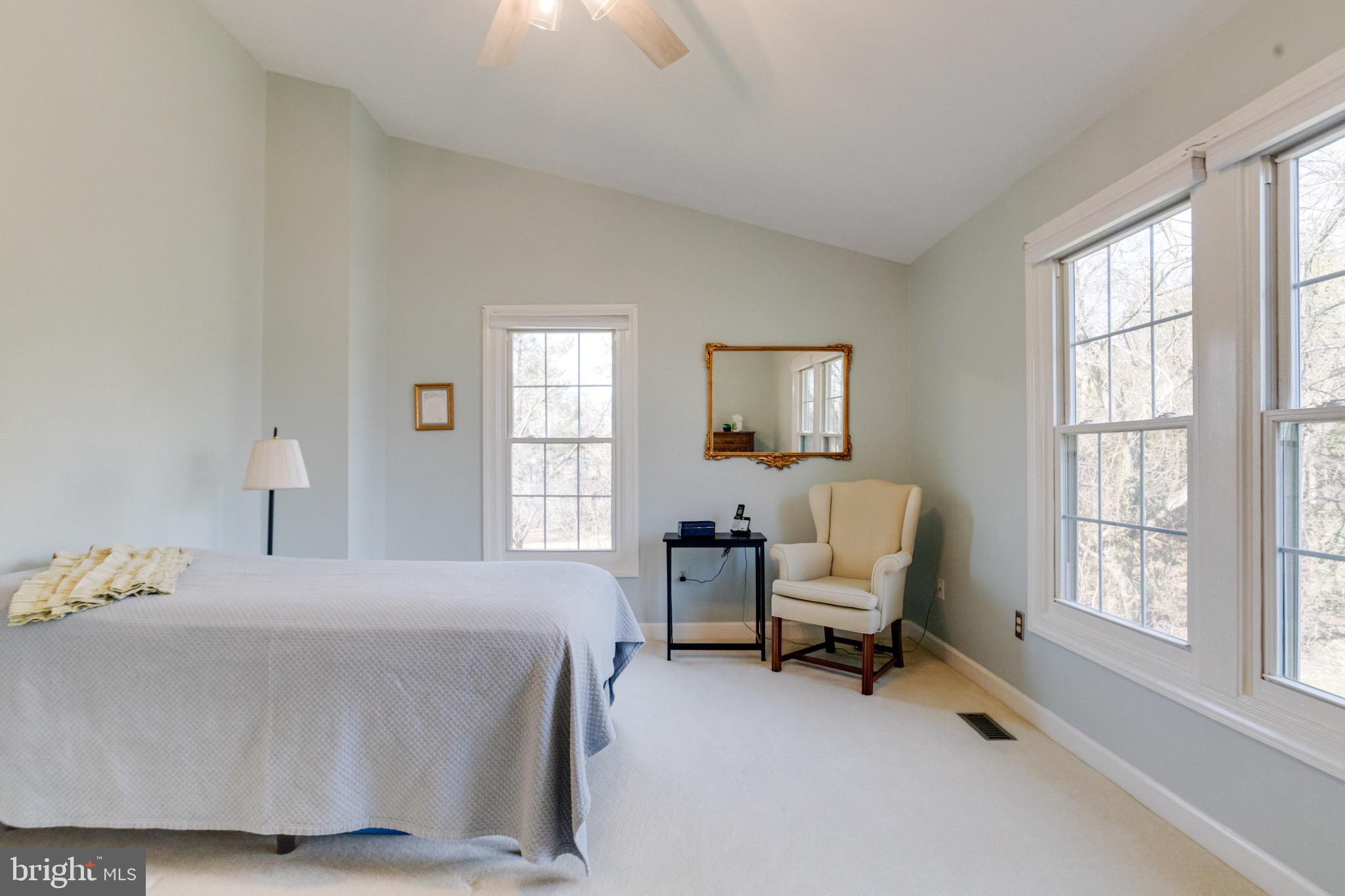 TEMPLE HILLS - Residential