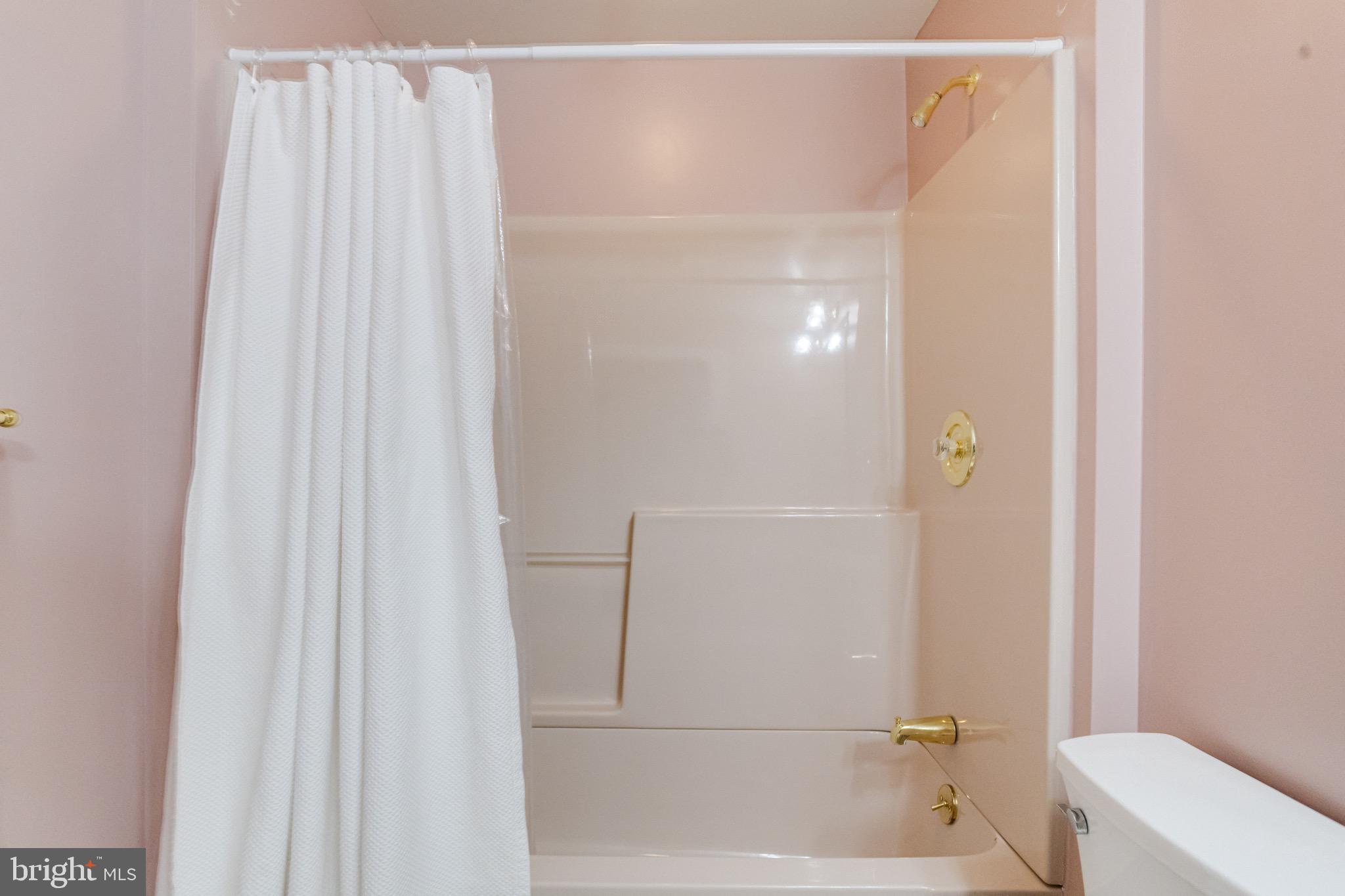 TEMPLE HILLS - Residential