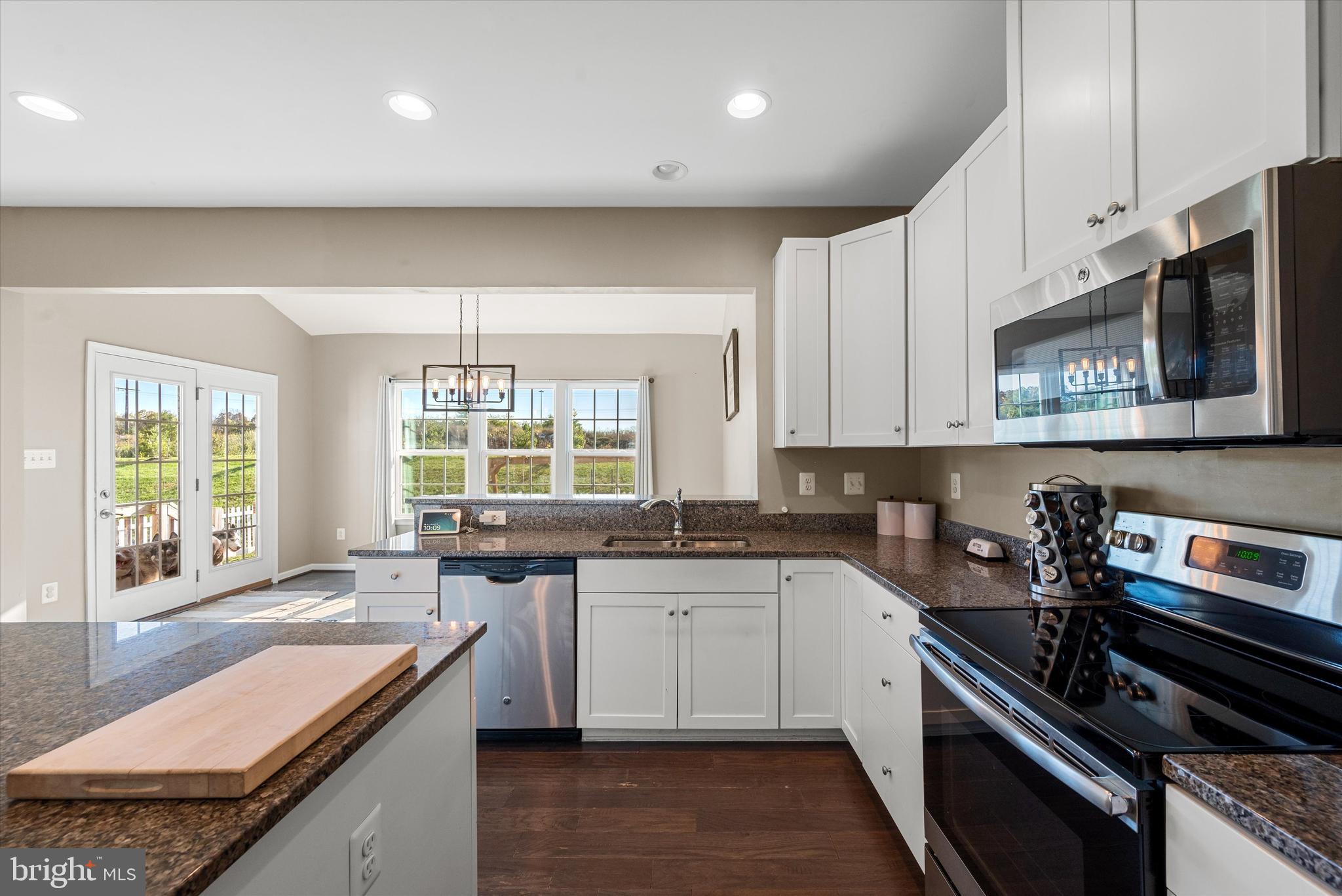 POTOMAC STATION - Residential