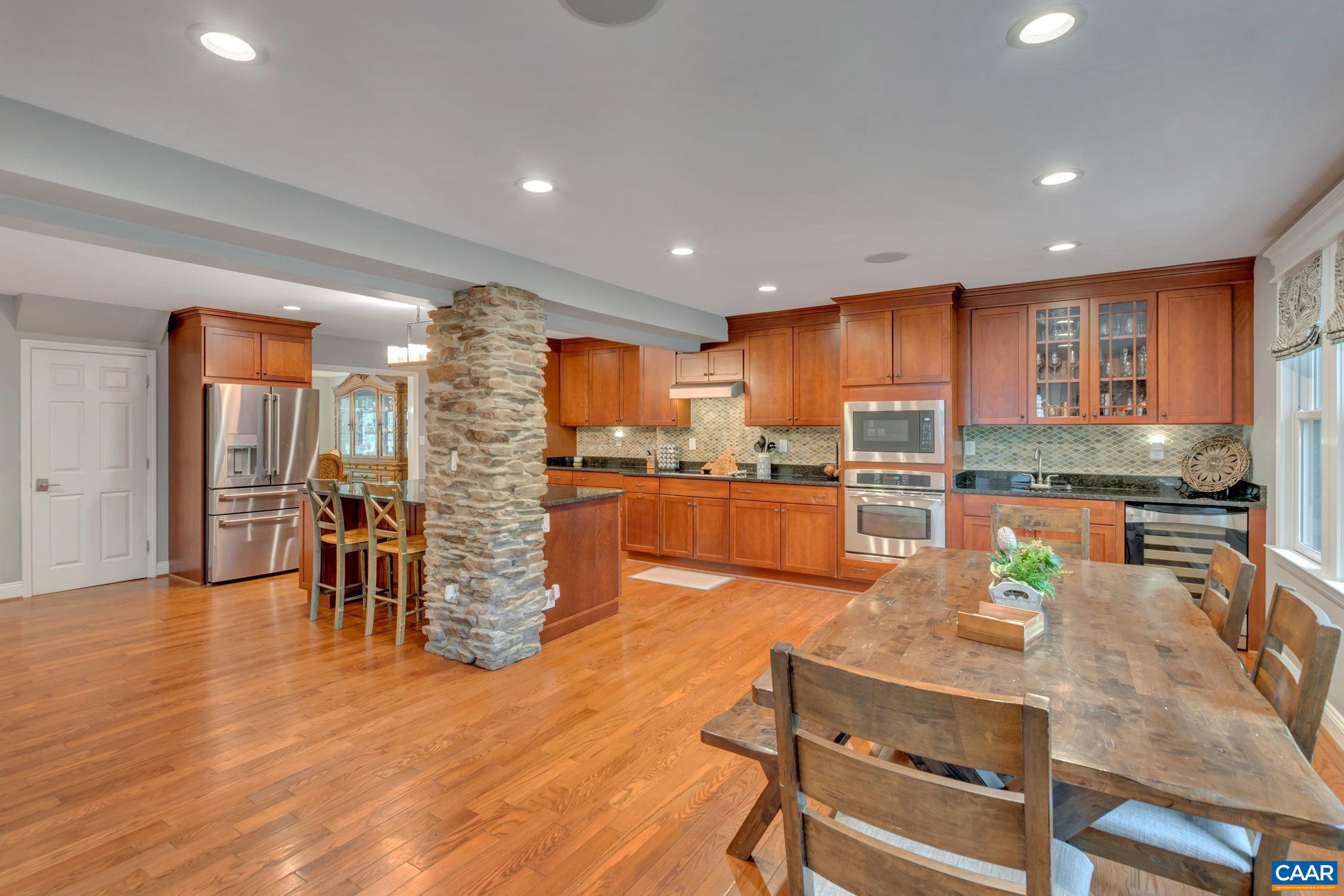 FOREST LAKES - Residential