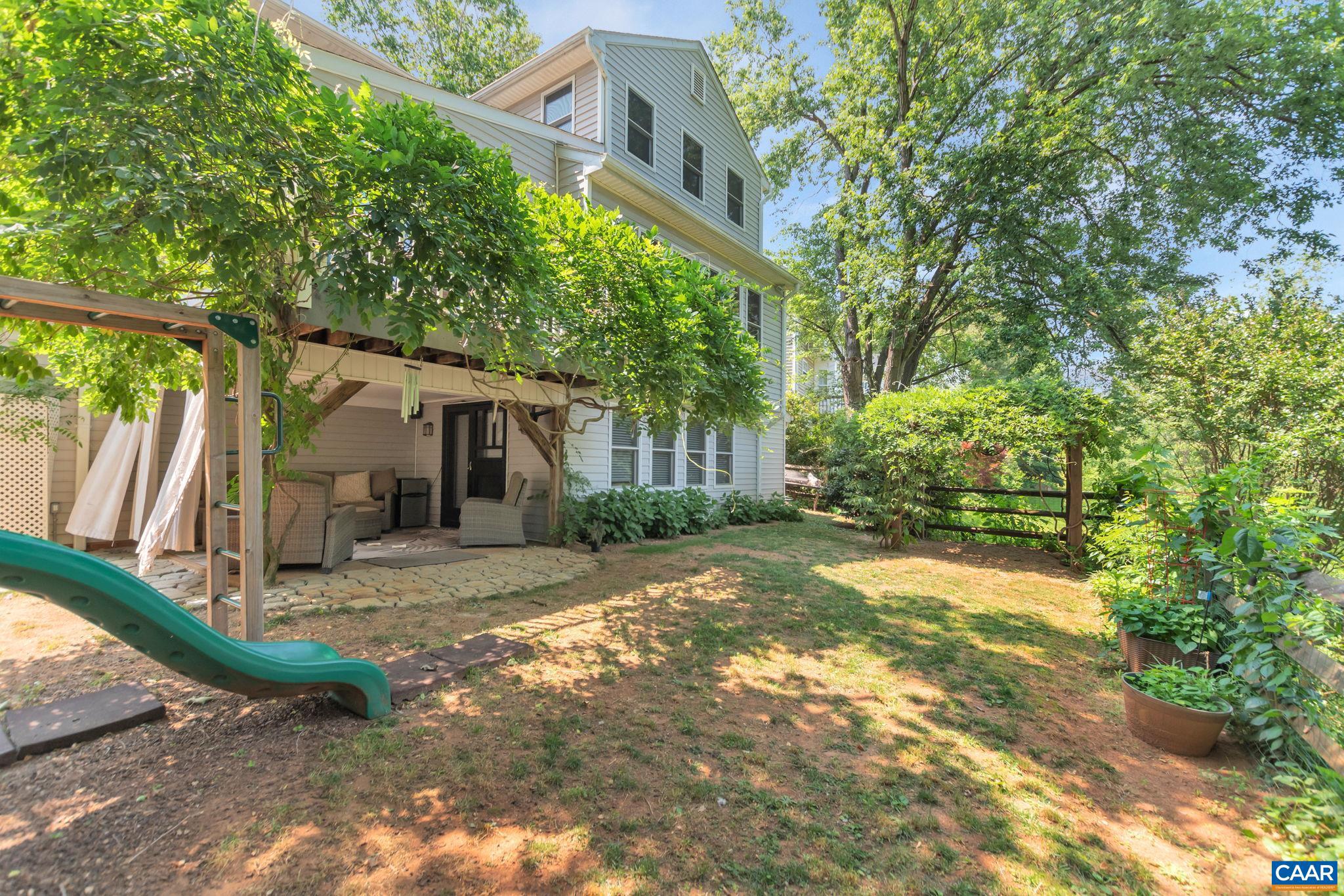 FOREST LAKES - Residential