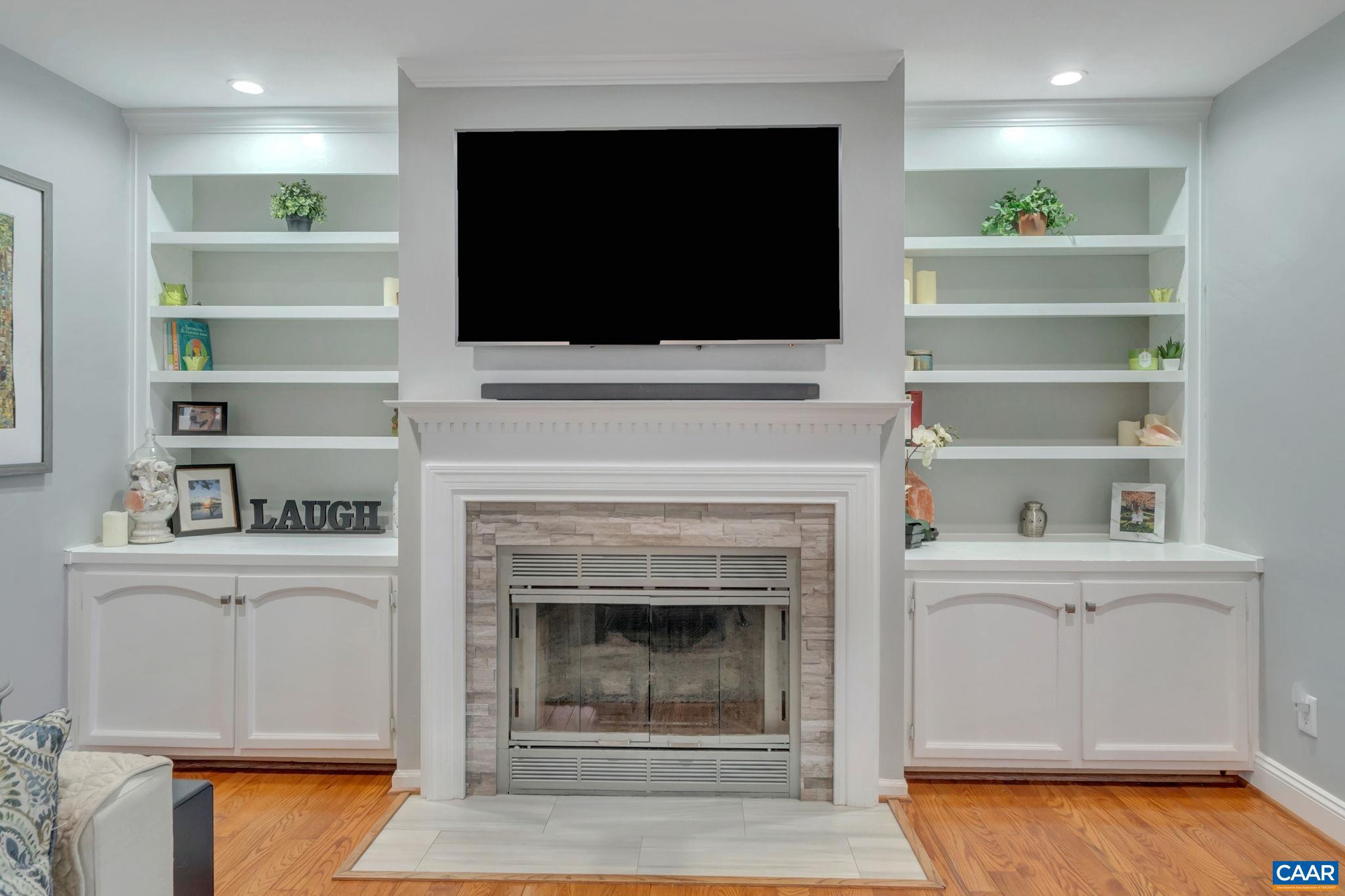 FOREST LAKES - Residential