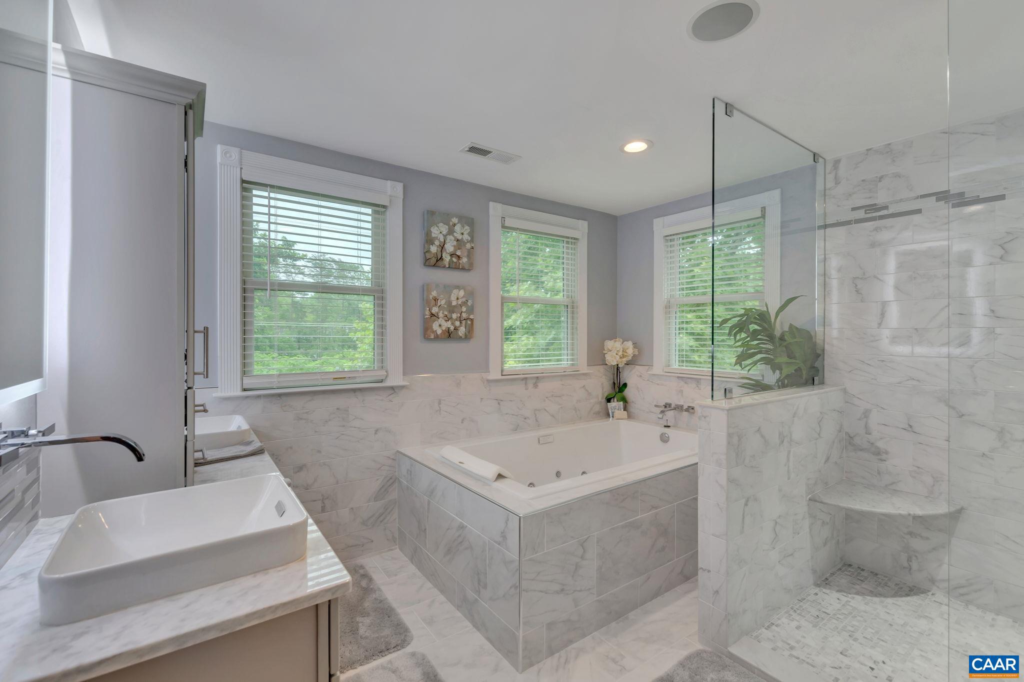 FOREST LAKES - Residential