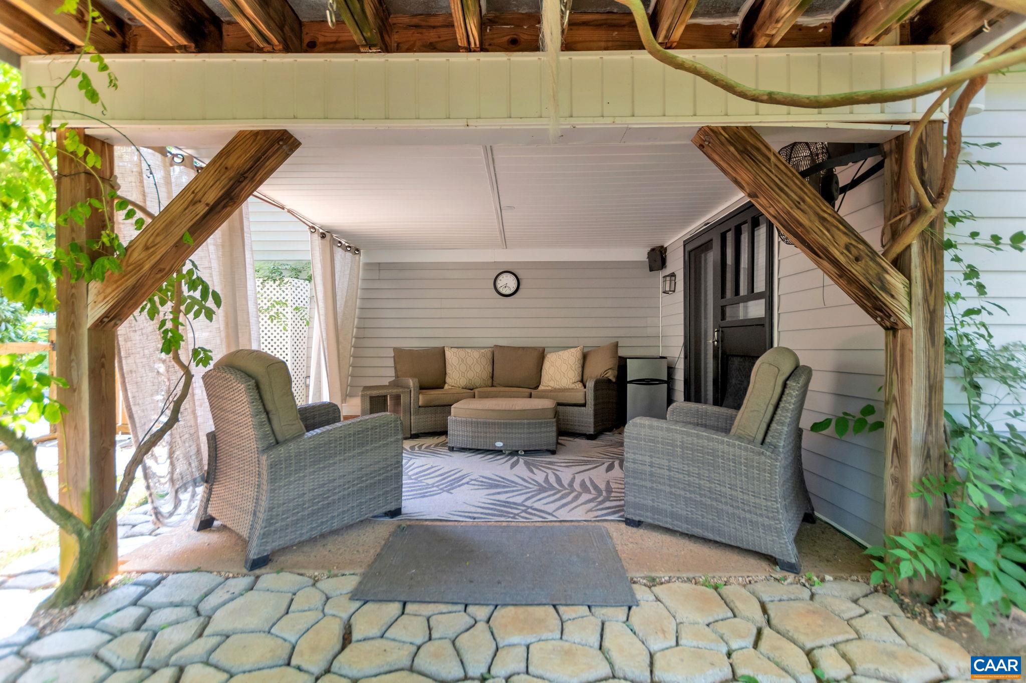 FOREST LAKES - Residential