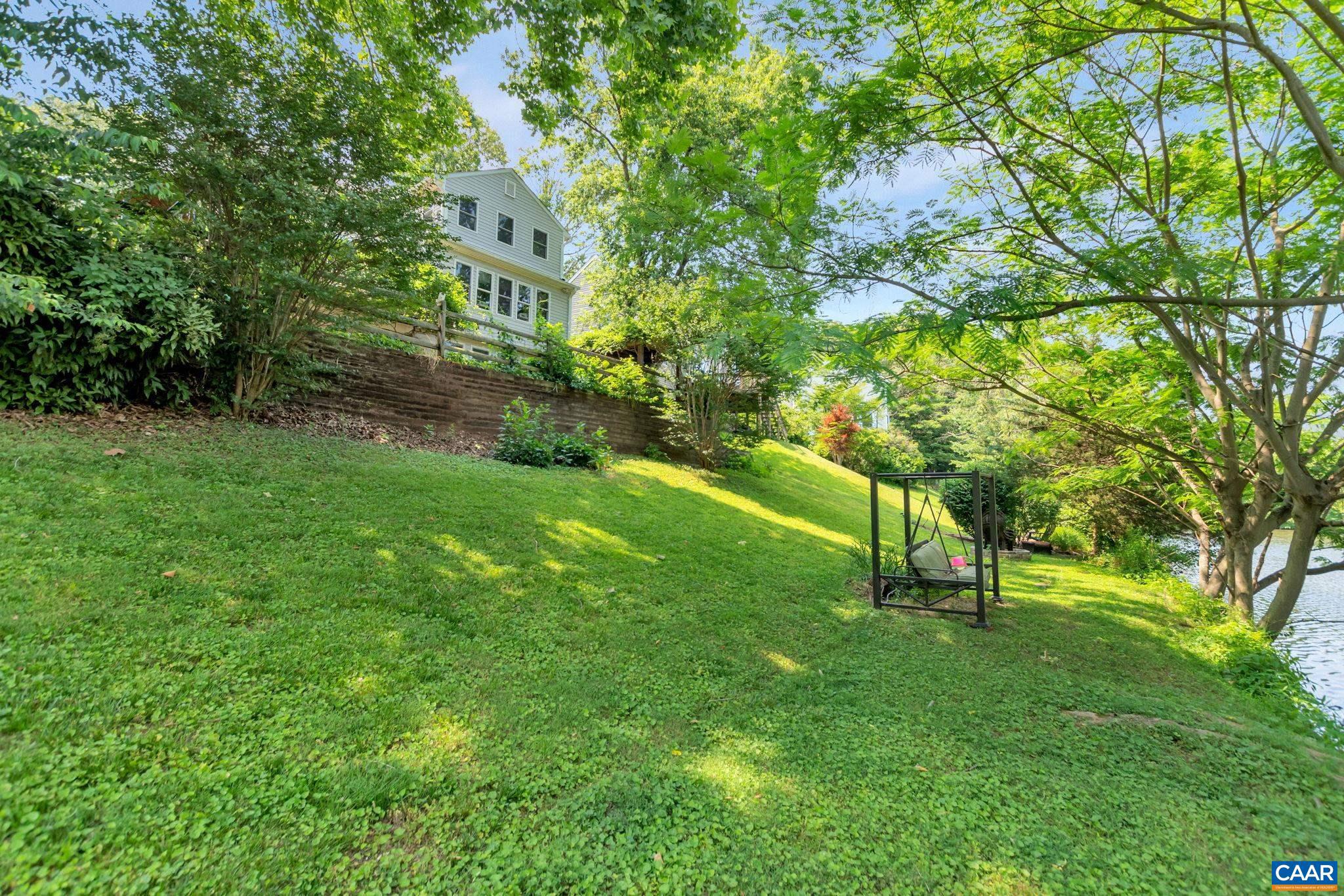 FOREST LAKES - Residential