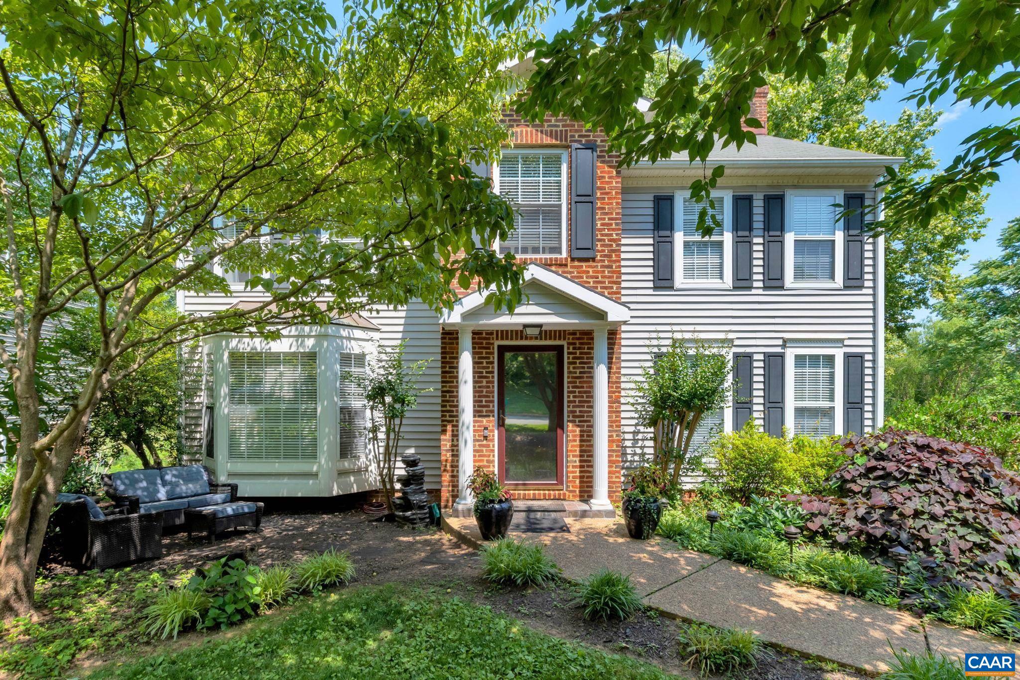 FOREST LAKES - Residential