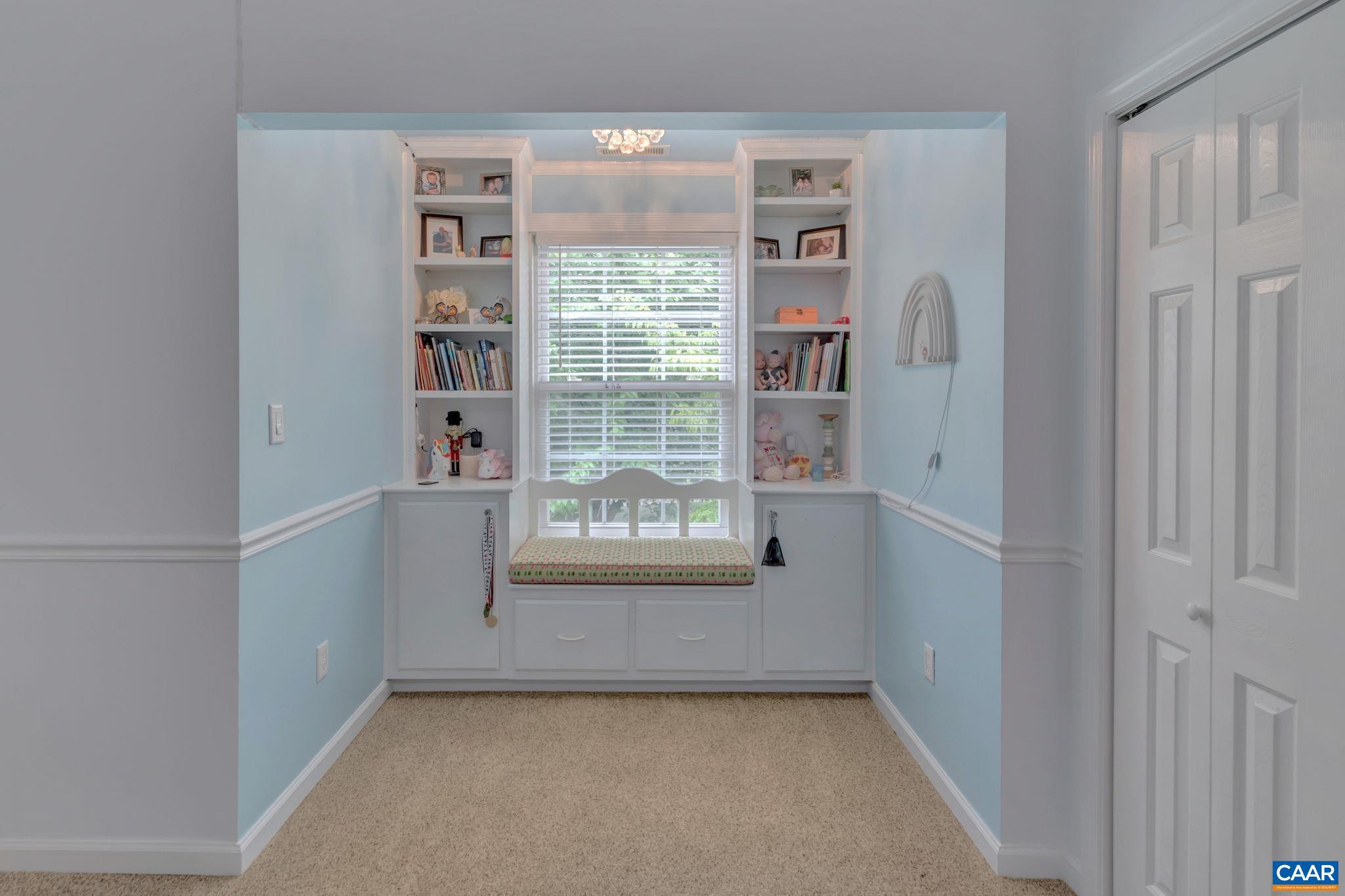 FOREST LAKES - Residential