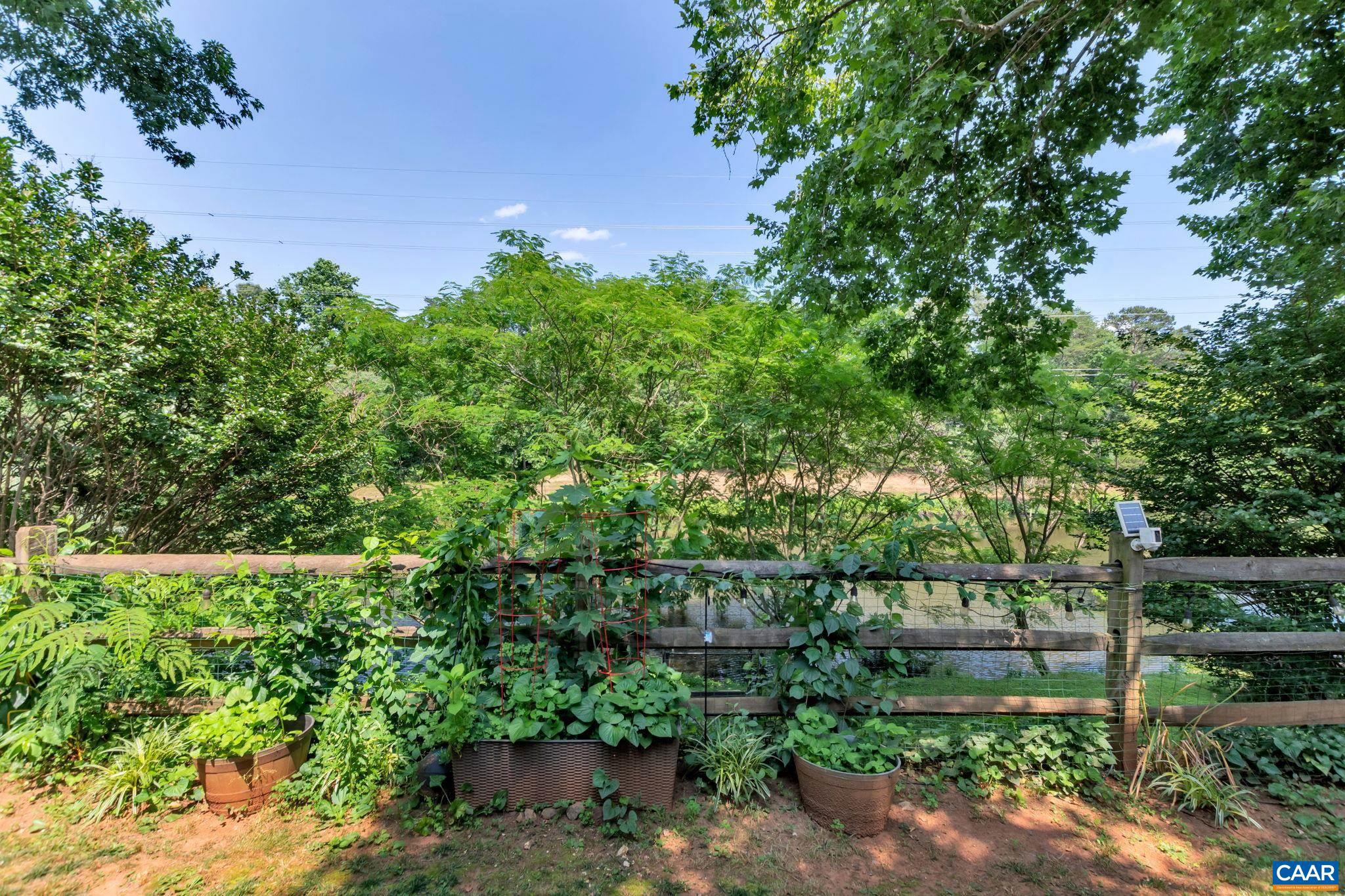 FOREST LAKES - Residential