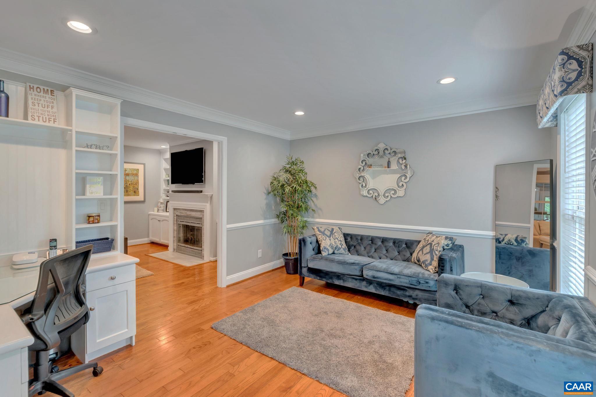 FOREST LAKES - Residential