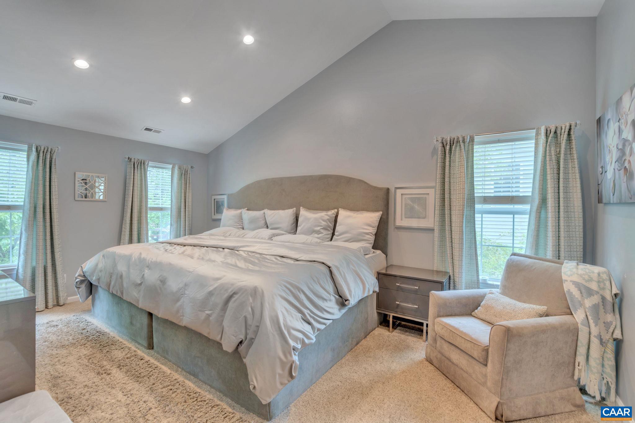 FOREST LAKES - Residential