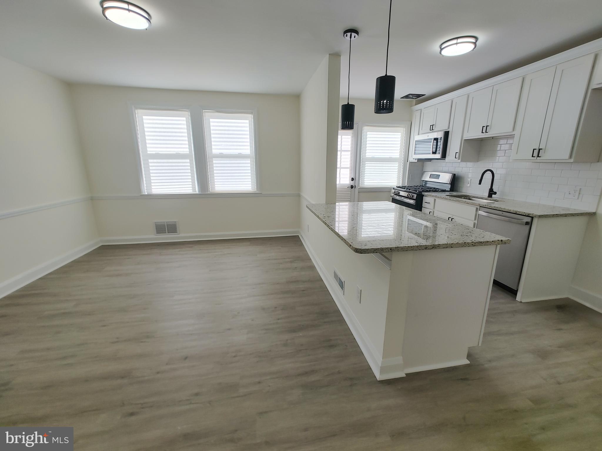 EDNOR GARDENS - LAKESIDE - Residential