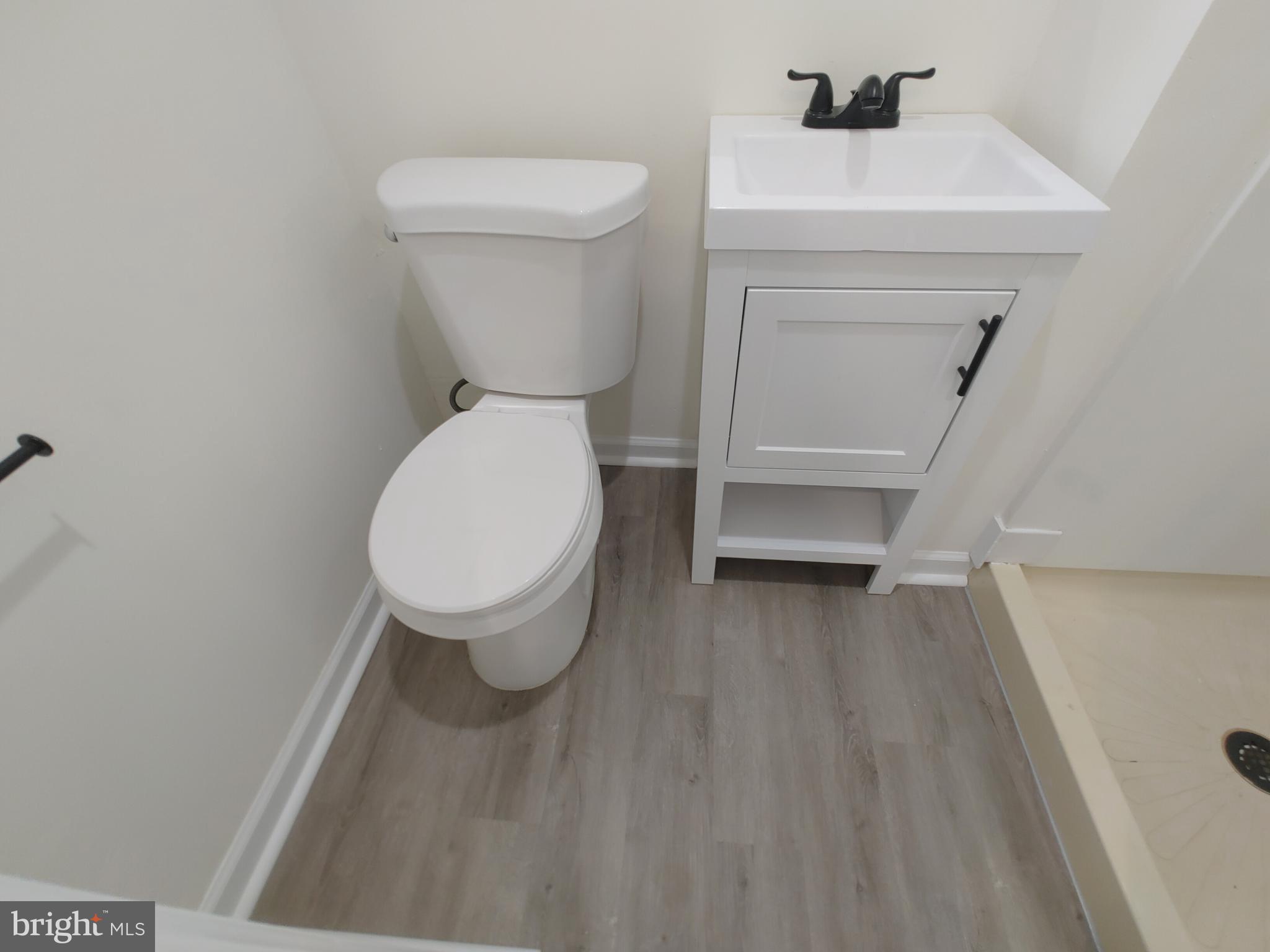 EDNOR GARDENS - LAKESIDE - Residential