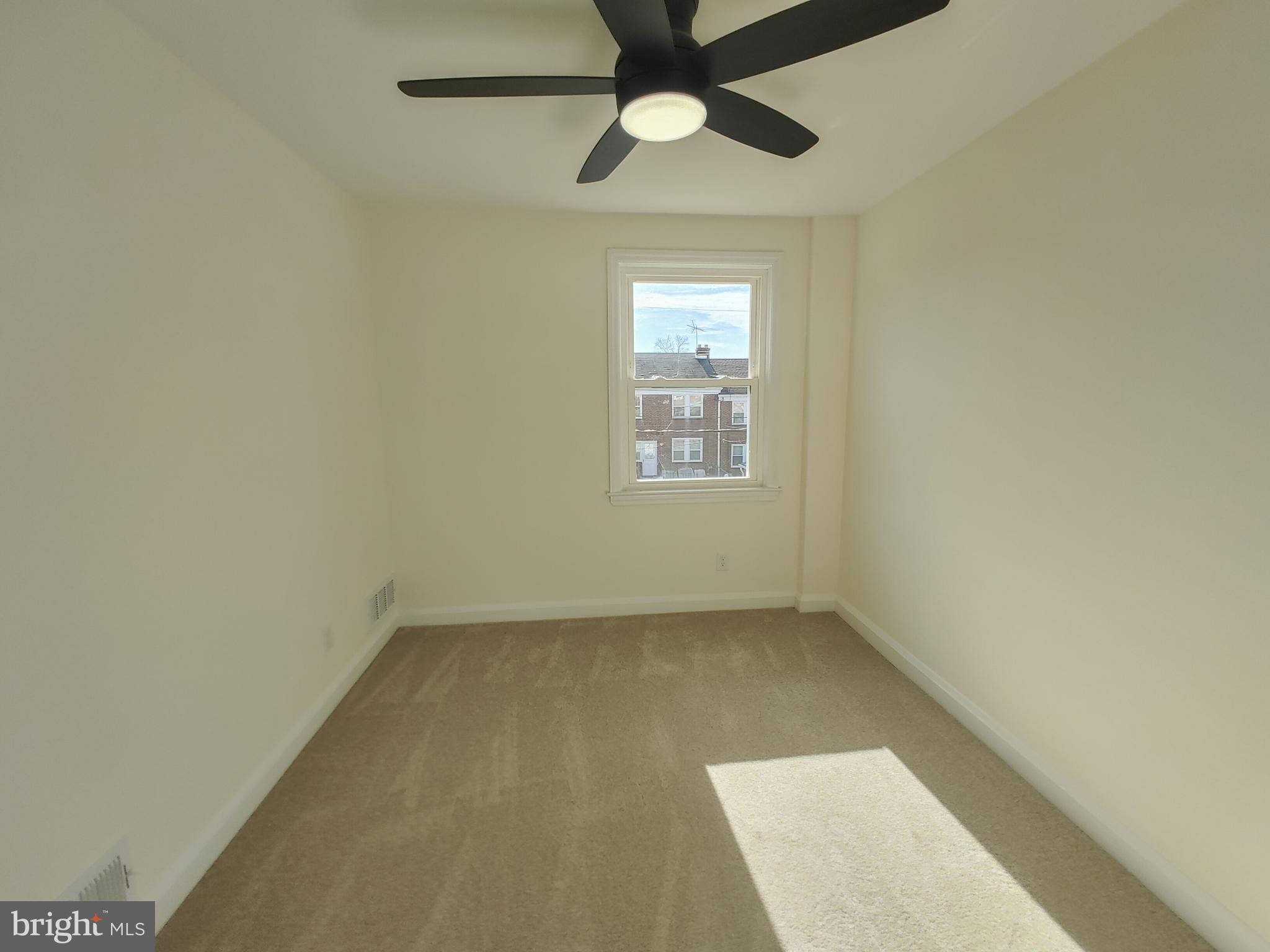 EDNOR GARDENS - LAKESIDE - Residential