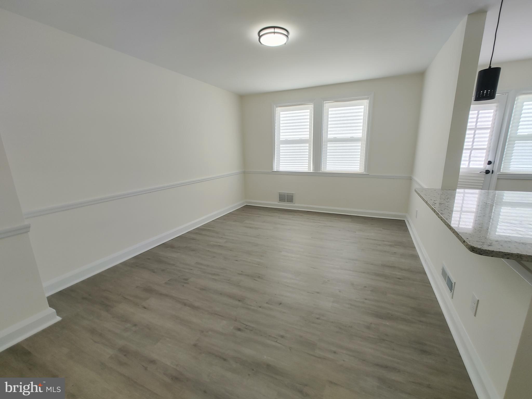 EDNOR GARDENS - LAKESIDE - Residential