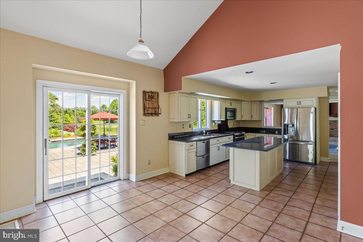 NON AVAILABLE - Residential