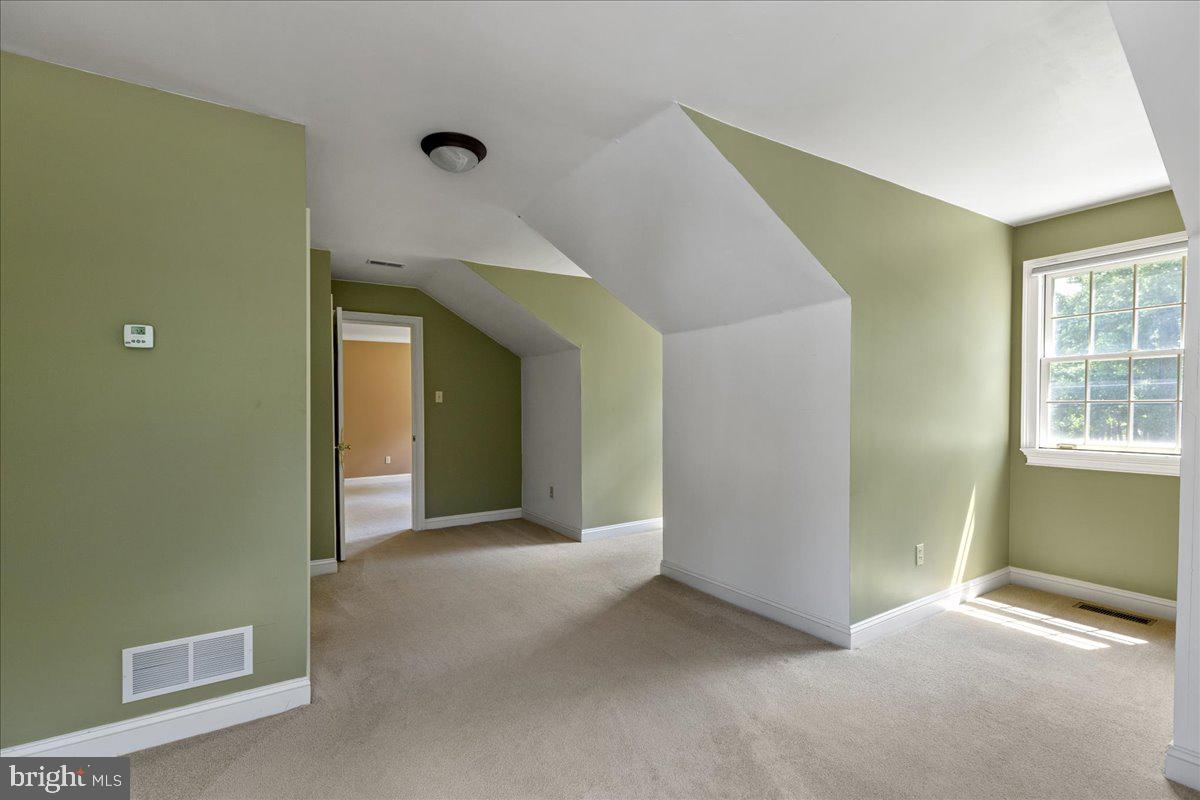 NON AVAILABLE - Residential