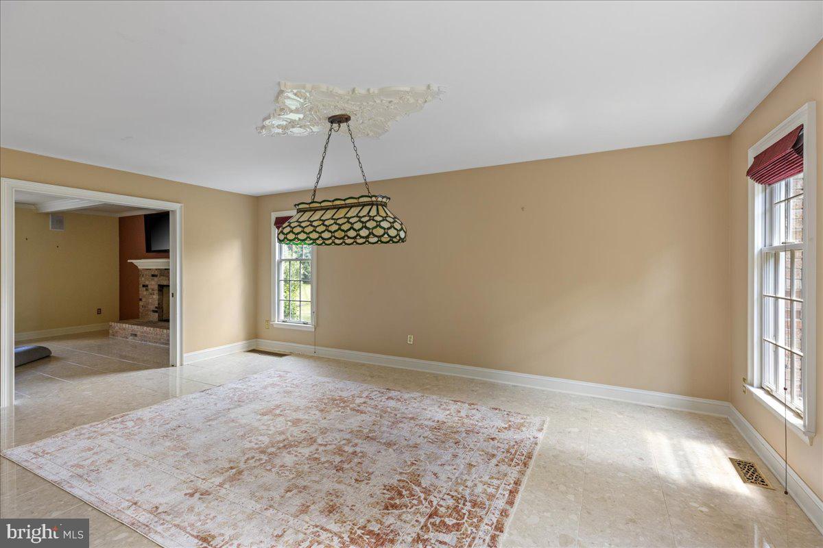 NON AVAILABLE - Residential