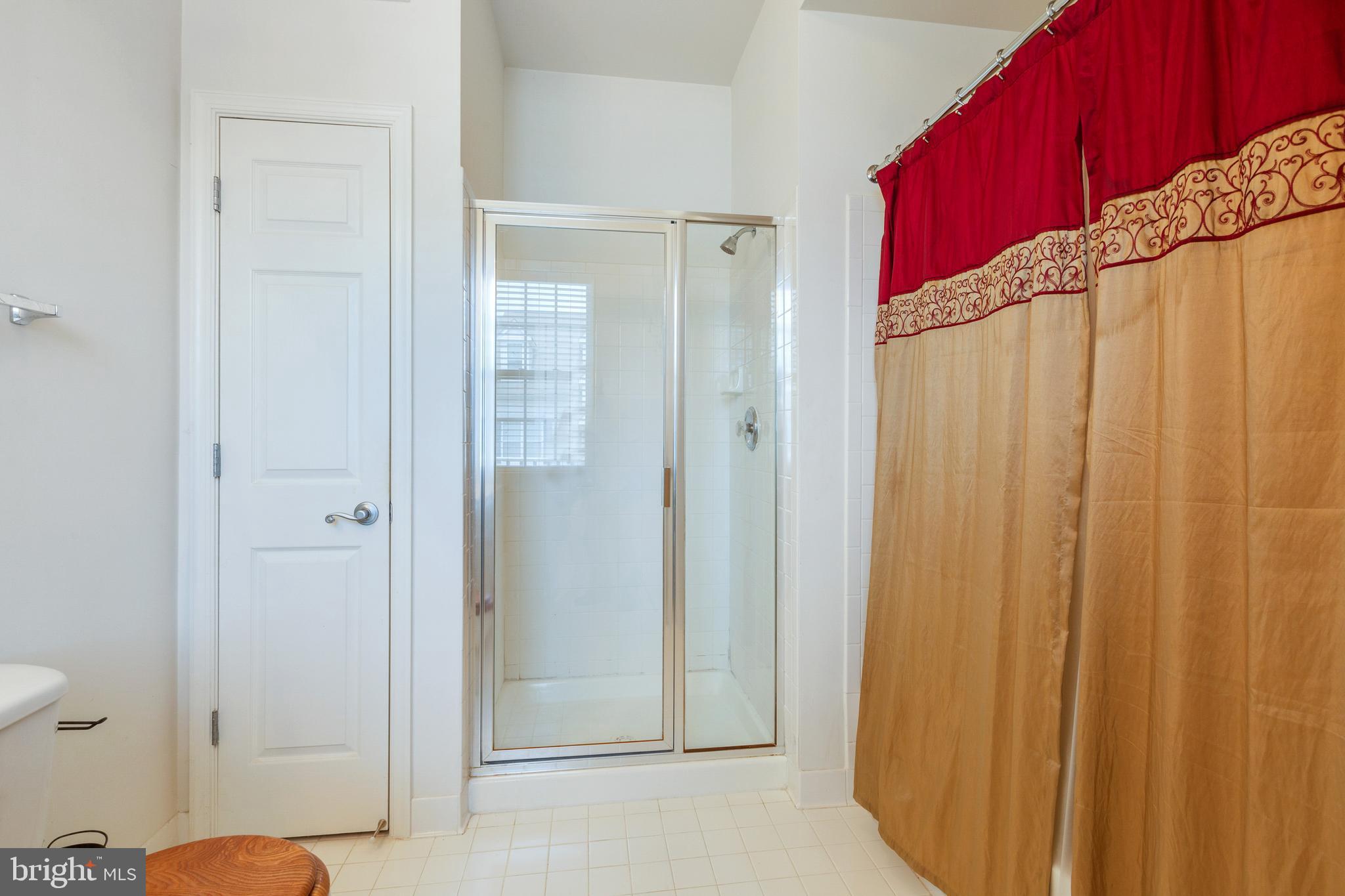 THE COMMONS ON WILLIAM SQUARE - Residential