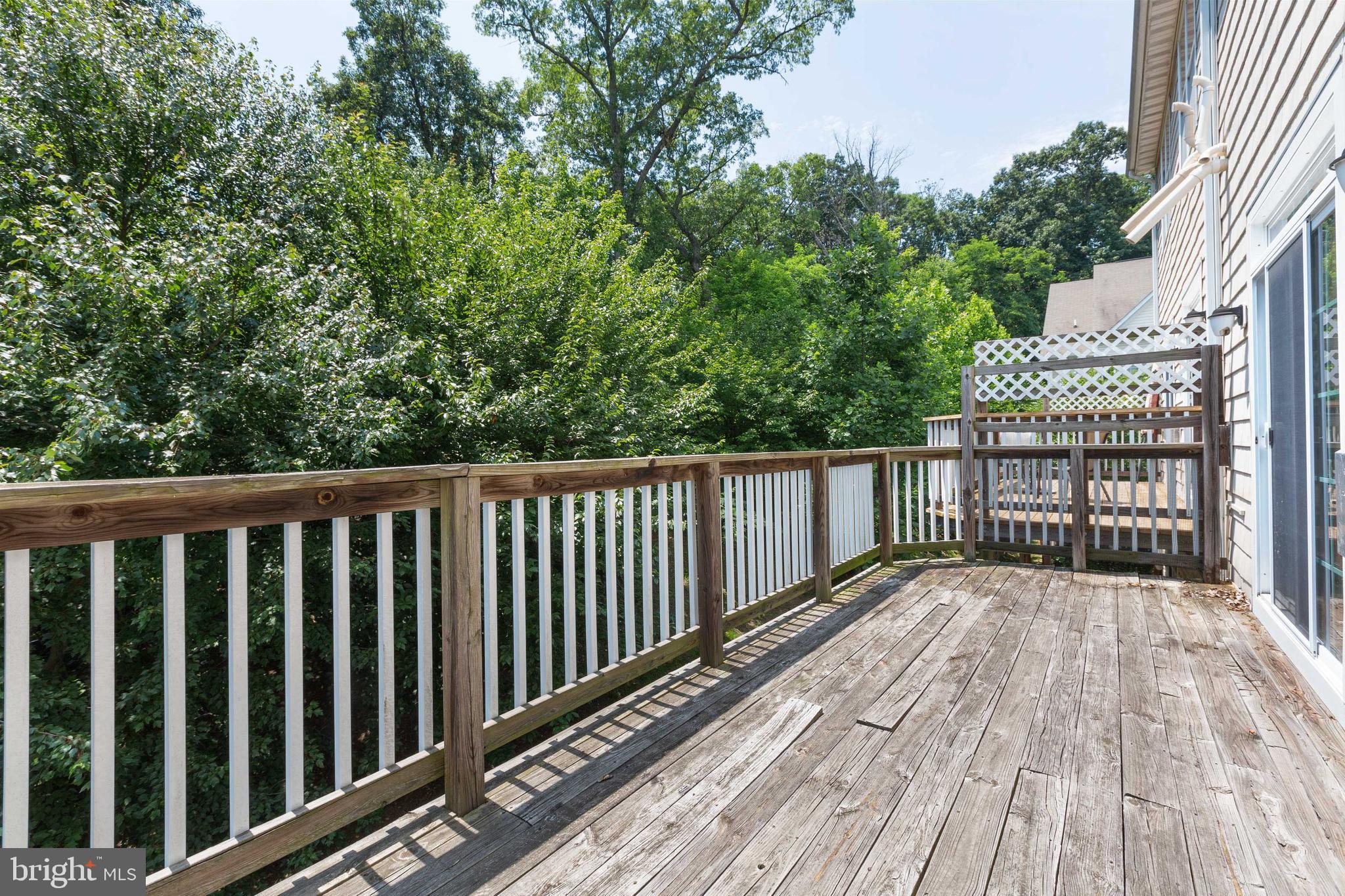 THE COMMONS ON WILLIAM SQUARE - Residential