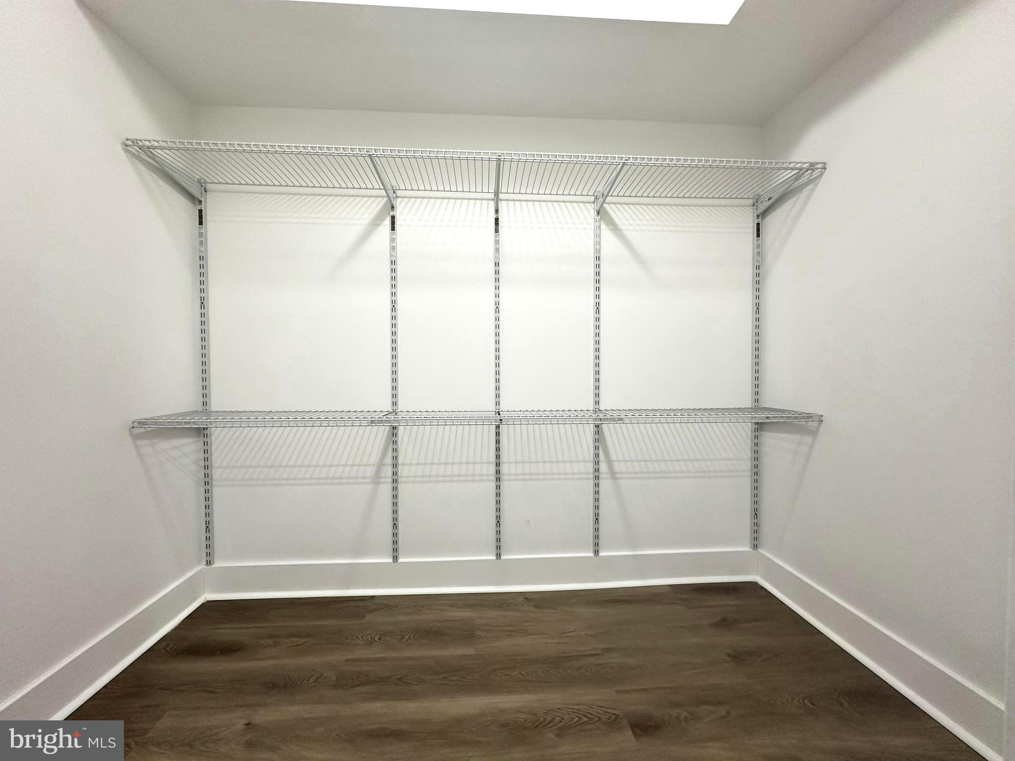 QUEEN VILLAGE - Residential Lease