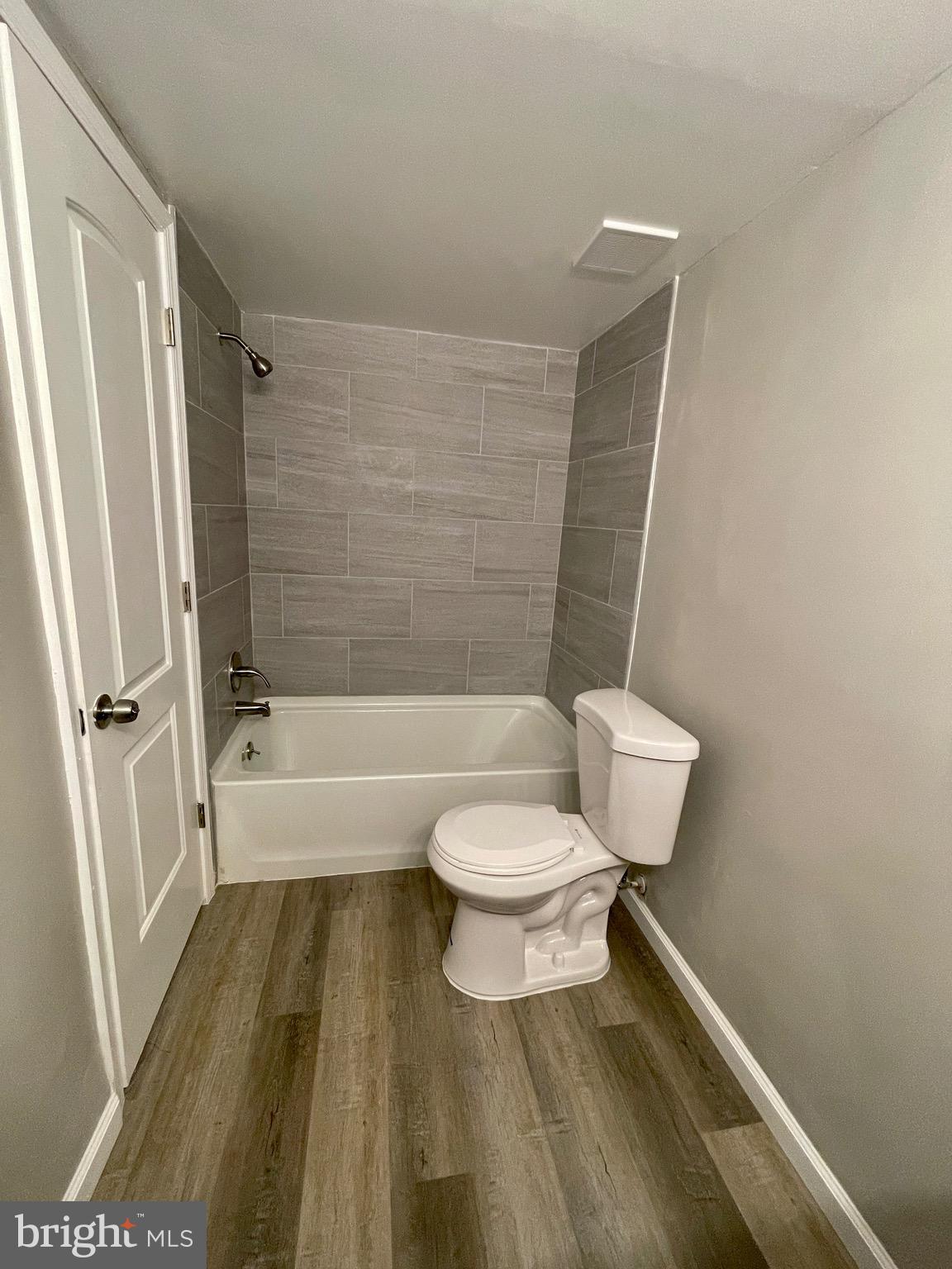 SAXONY SQUARE - Residential Lease