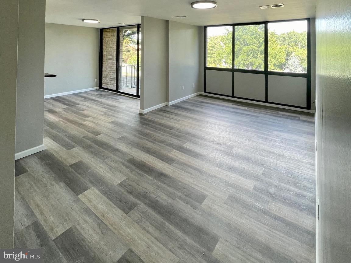 SAXONY SQUARE - Residential Lease