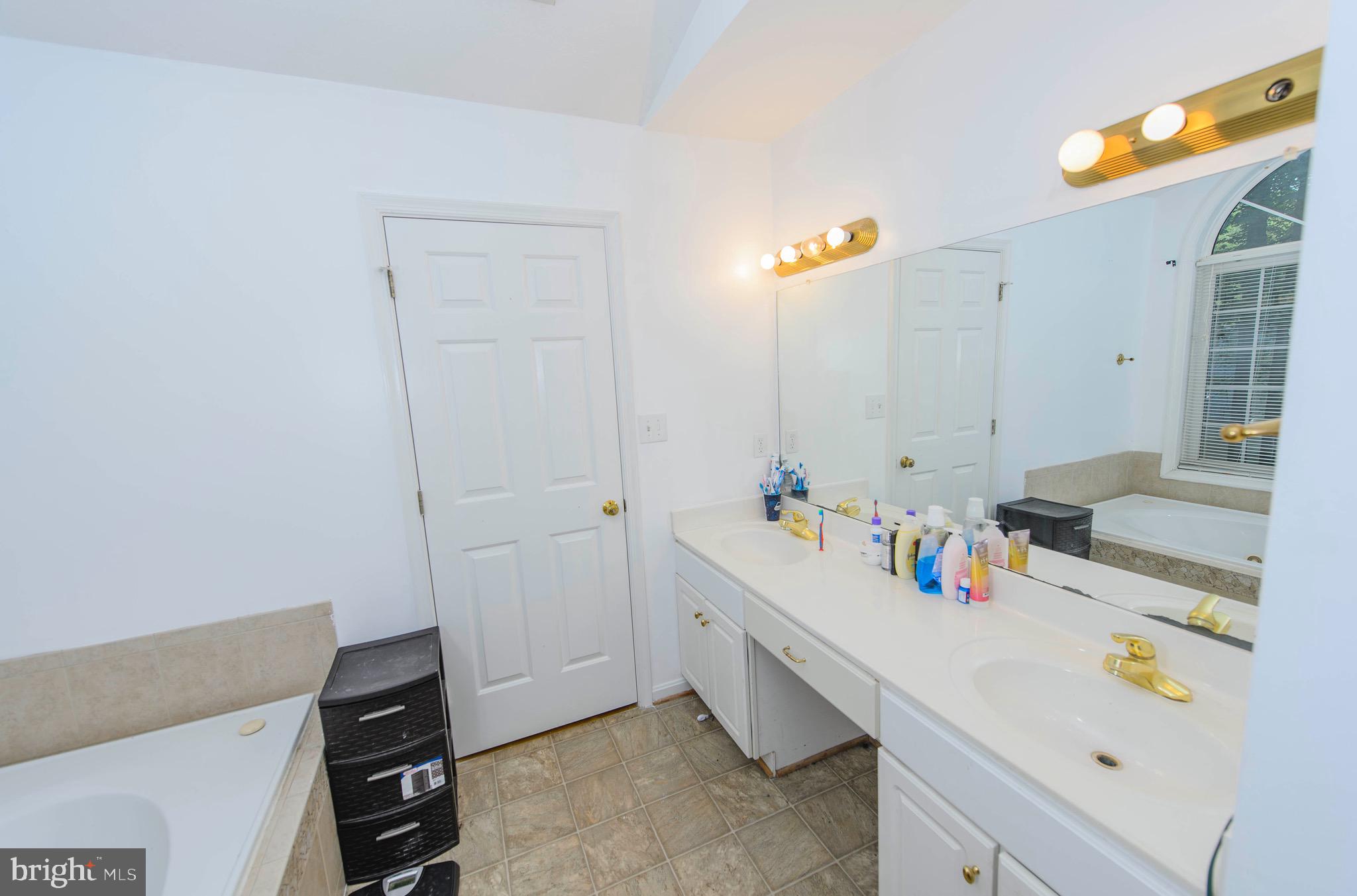 PIEDMONT HILLS - Residential