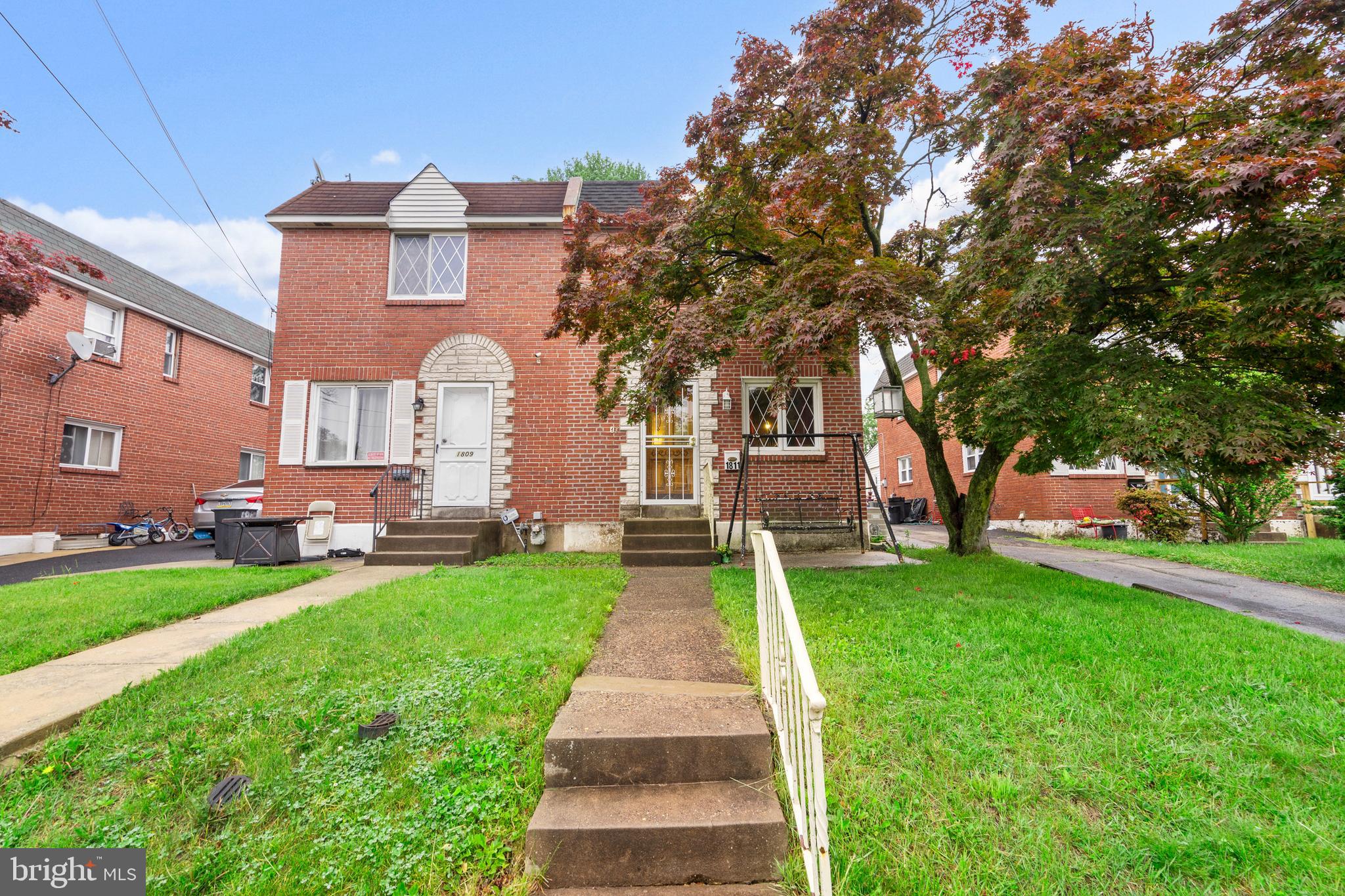1811 CRICKET LANE