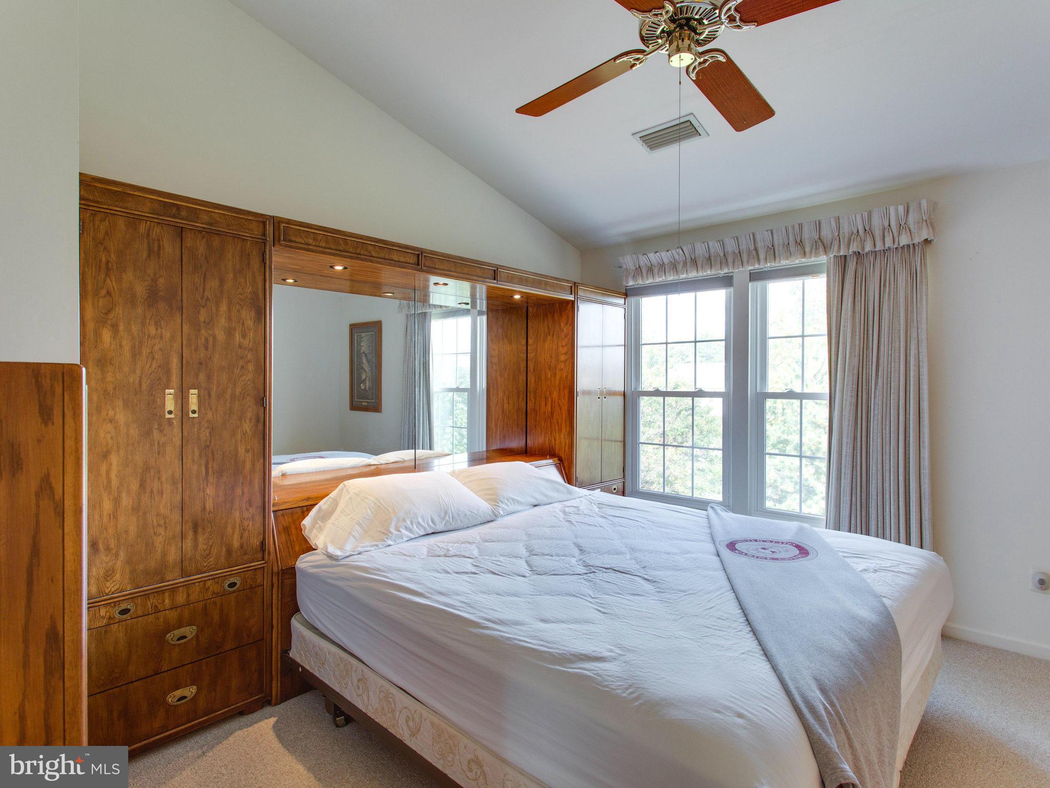 KINGSTOWNE - Residential