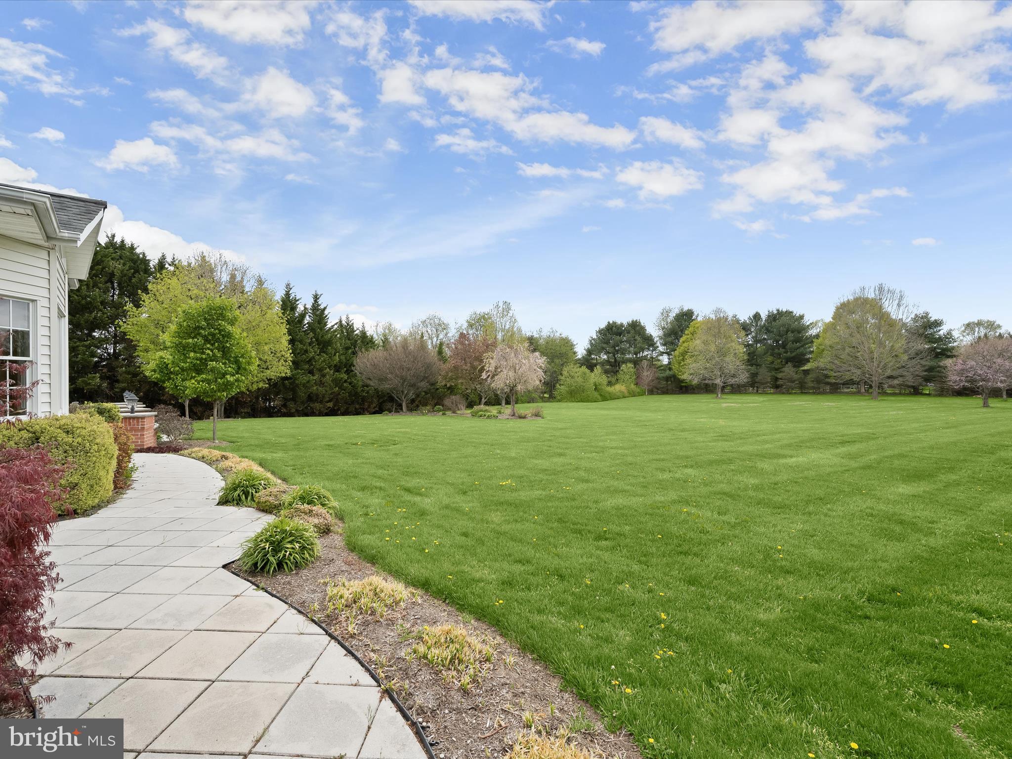 CHESSIE CROSSING - Residential