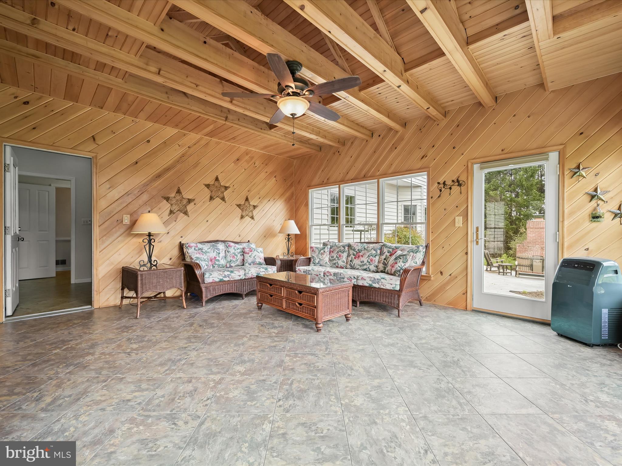 CHESSIE CROSSING - Residential