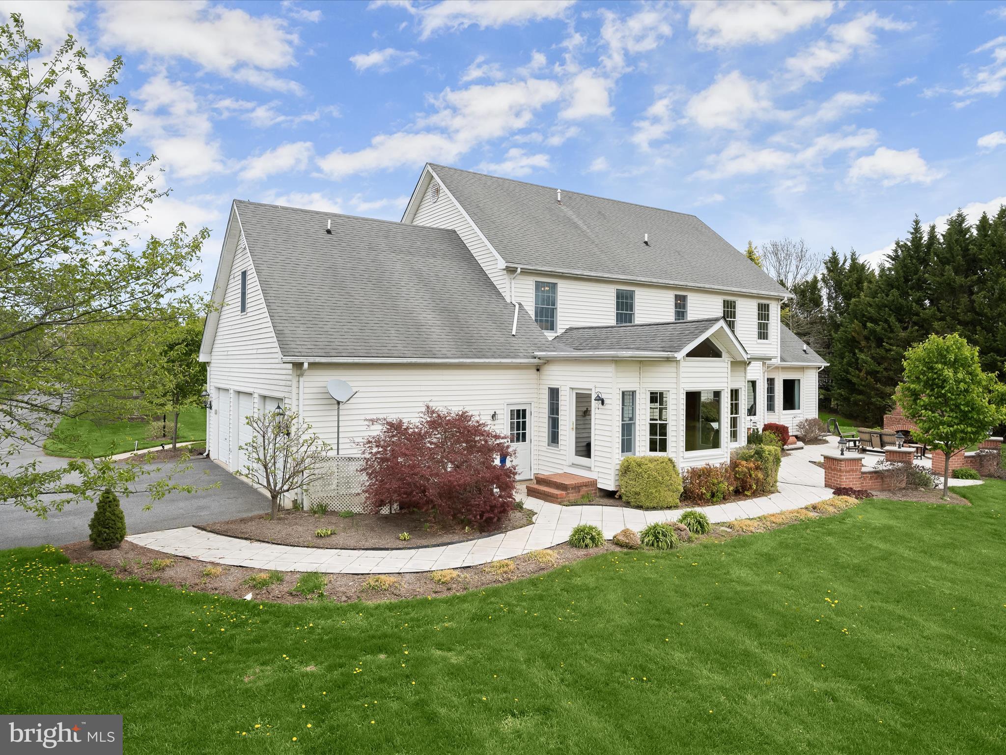 CHESSIE CROSSING - Residential