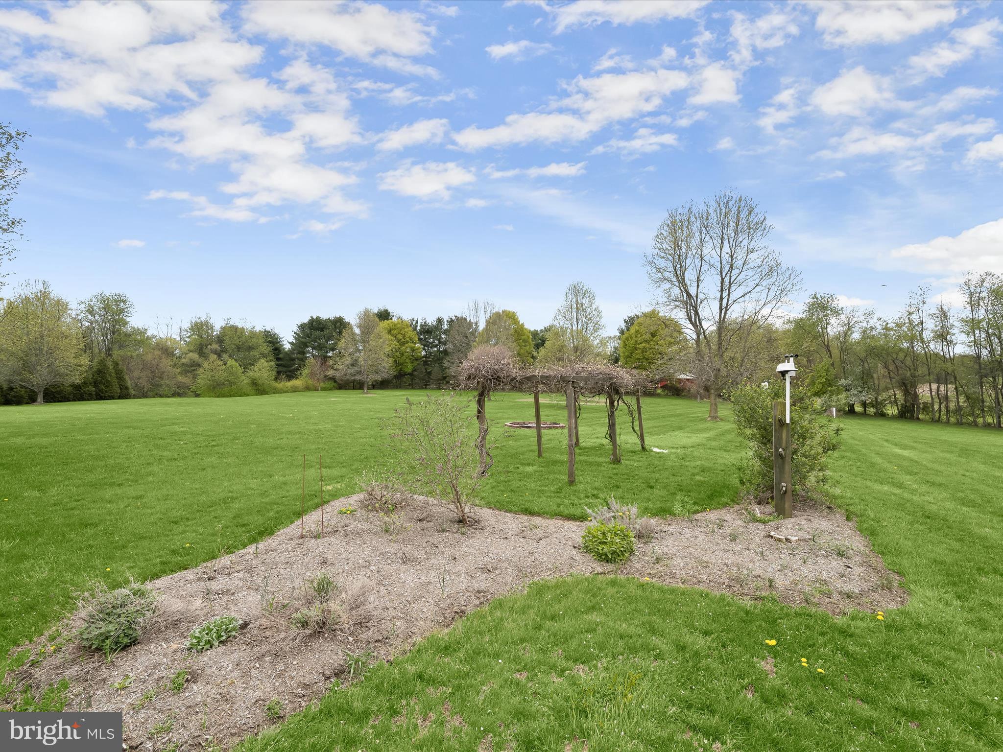 CHESSIE CROSSING - Residential