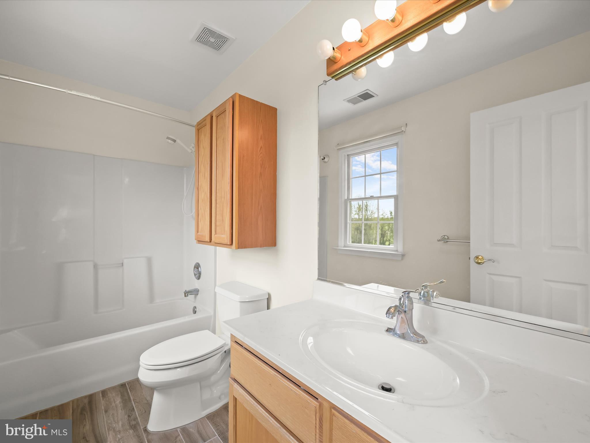 CHESSIE CROSSING - Residential