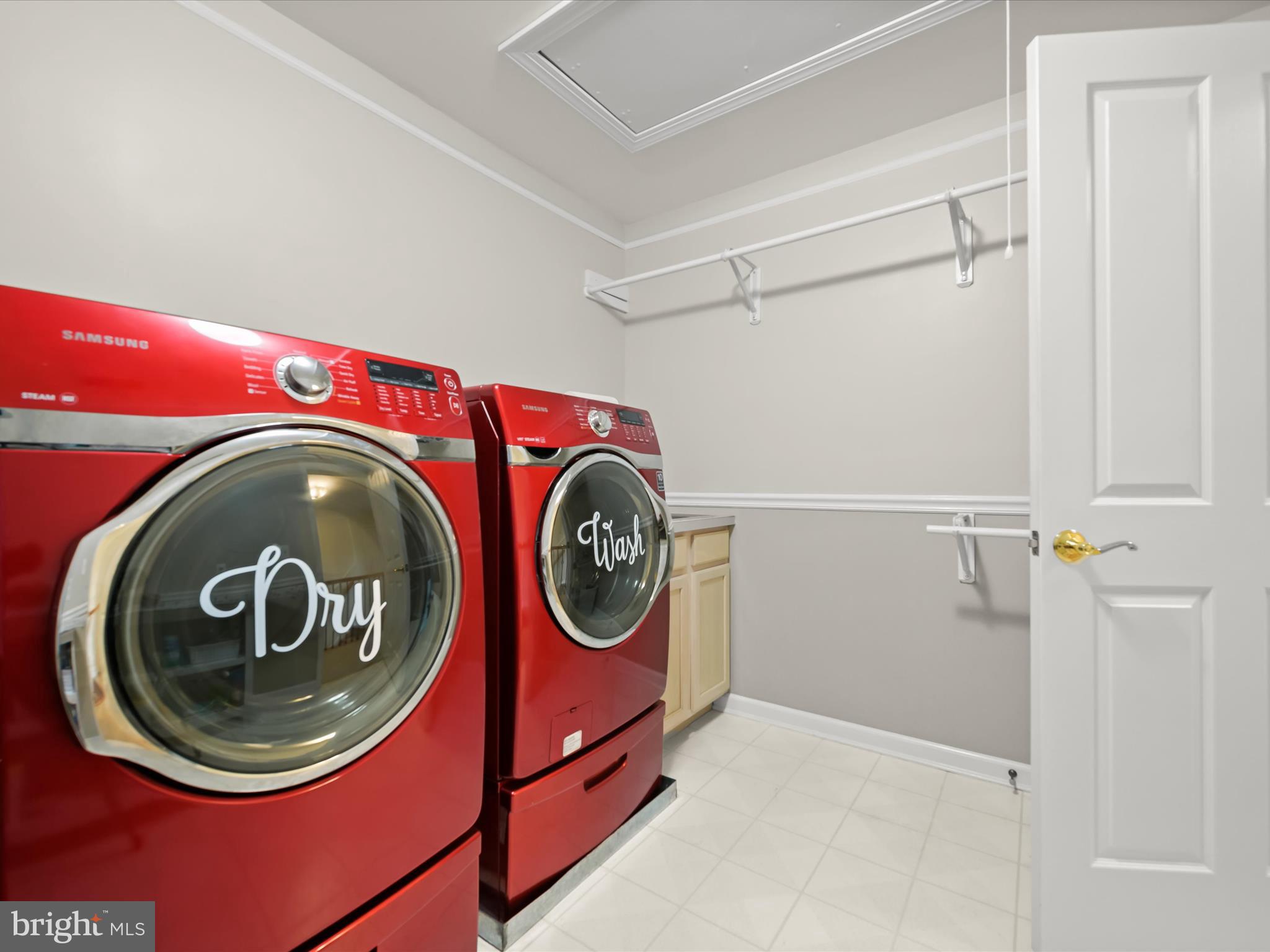 CHESSIE CROSSING - Residential