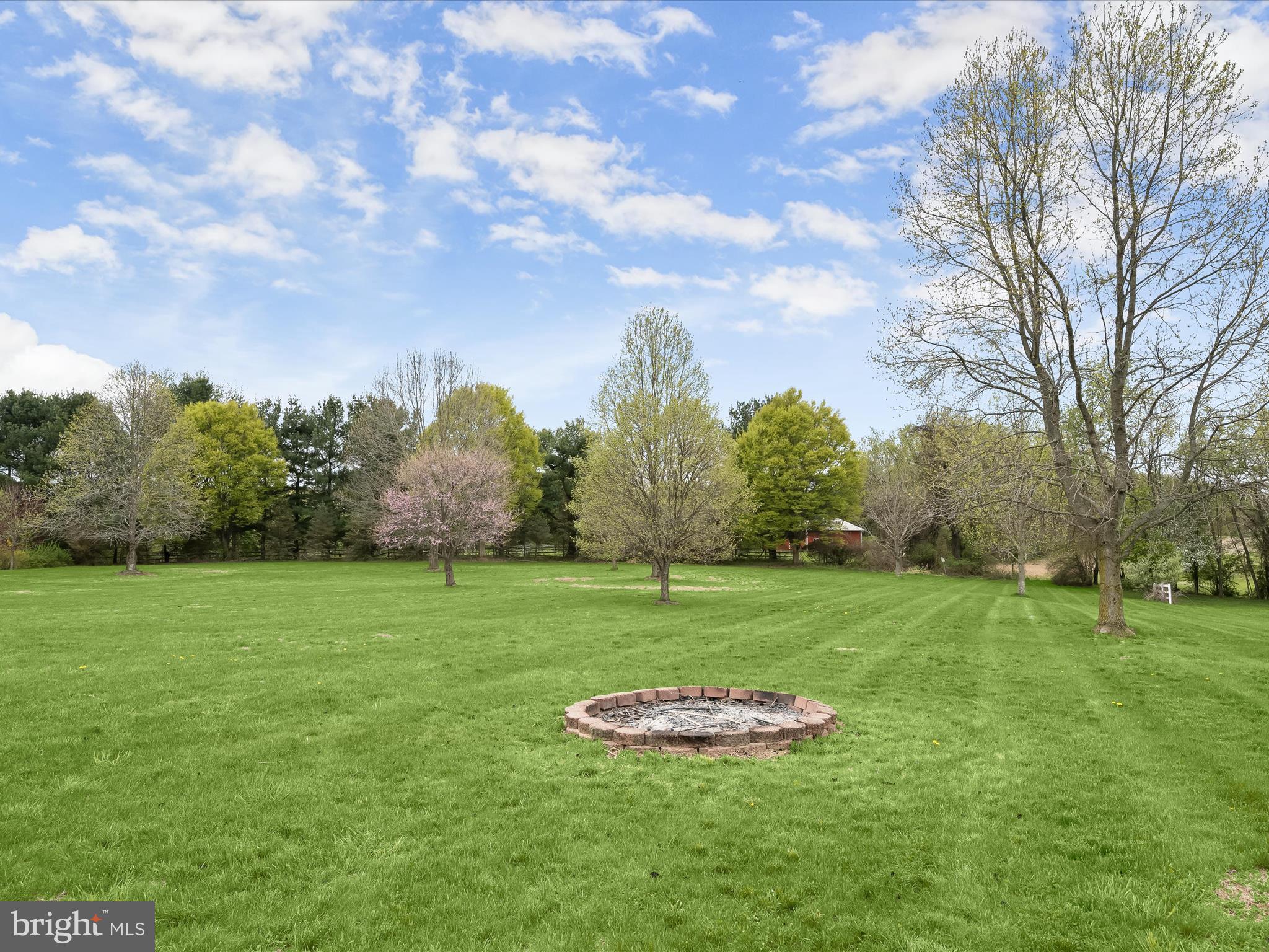 CHESSIE CROSSING - Residential