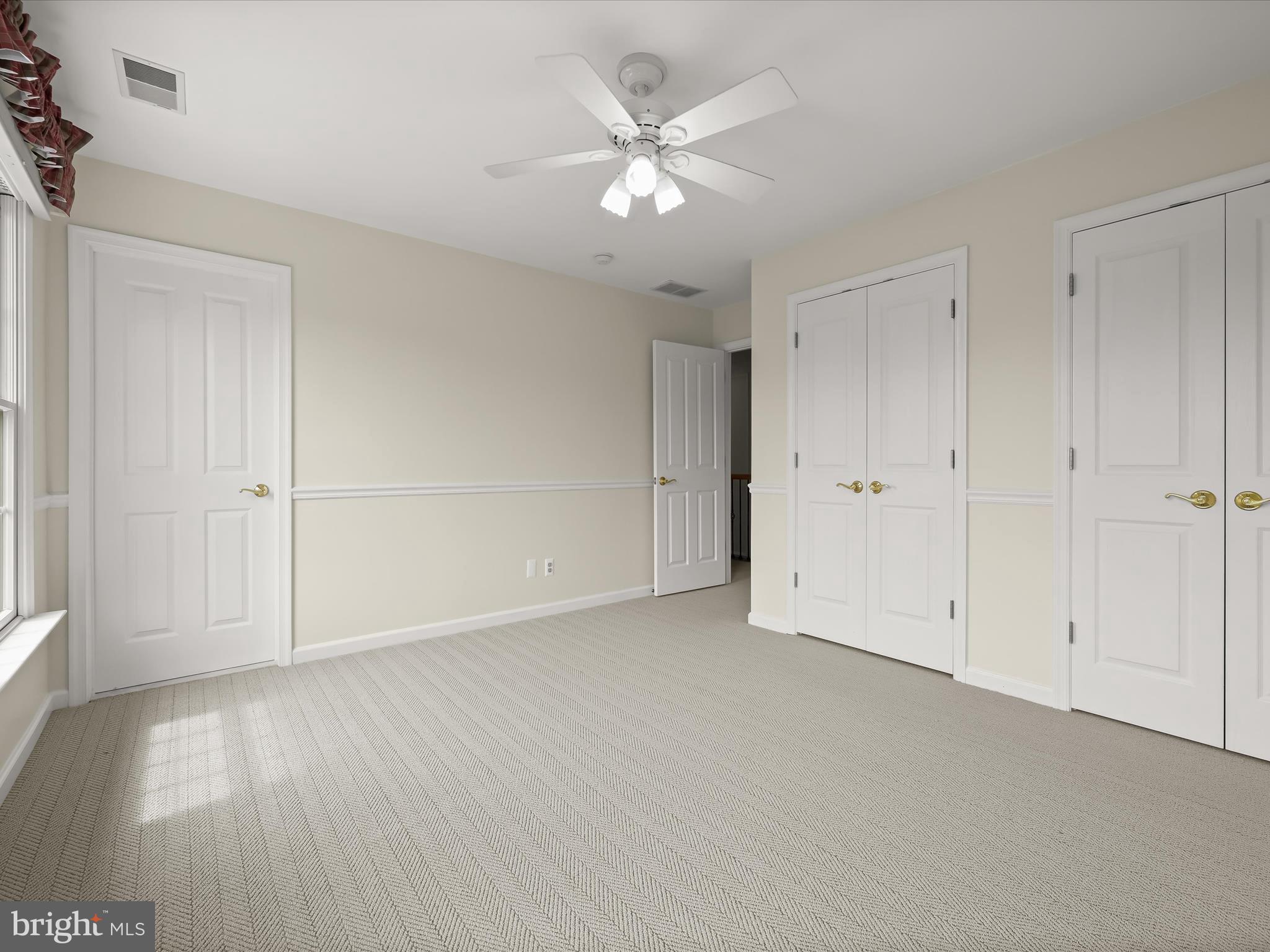 CHESSIE CROSSING - Residential